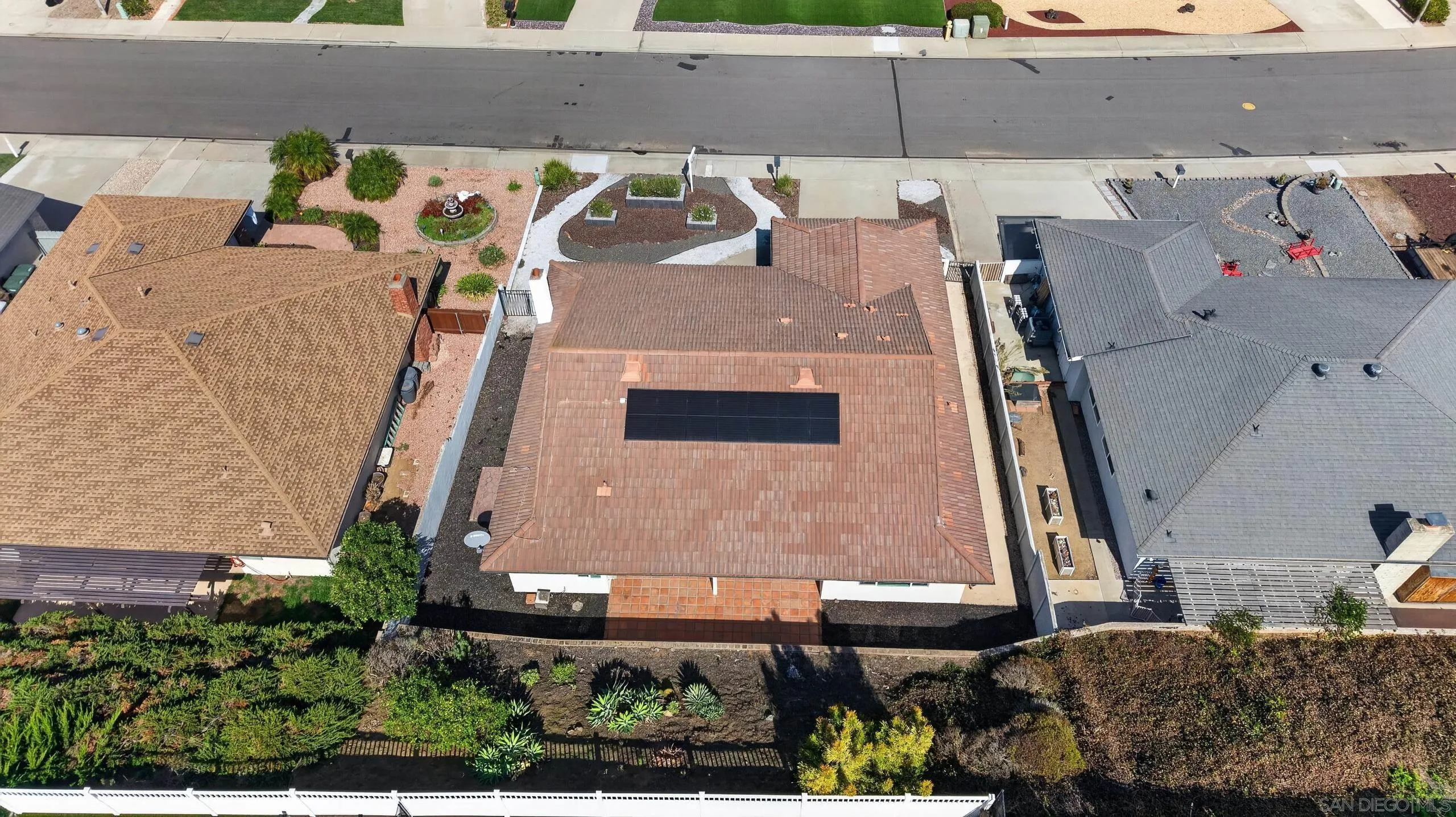 1251 La Mirada, Escondido, CA 92026 1251 La Mirada, Escondido, CA 92026