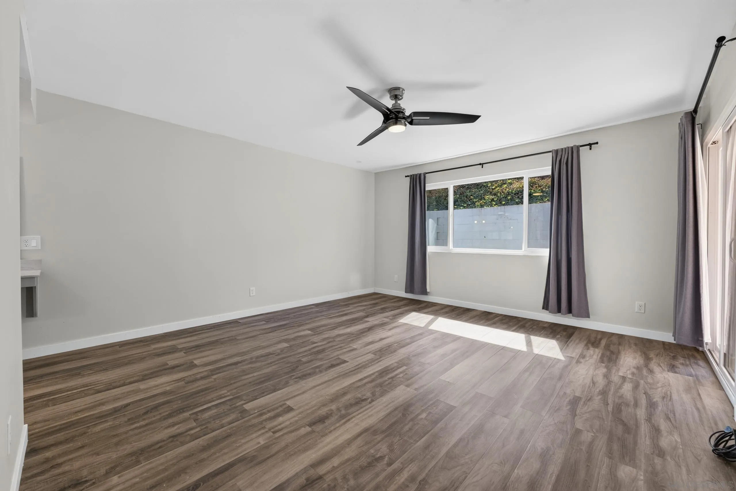 1251 La Mirada, Escondido, CA 92026 1251 La Mirada, Escondido, CA 92026