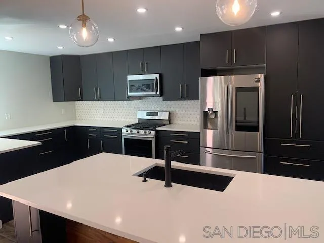 https://cdn.realtyfeed.com/cdn/127/260025192/f8b8c7e0f4b23048c9079790eda57317.webp