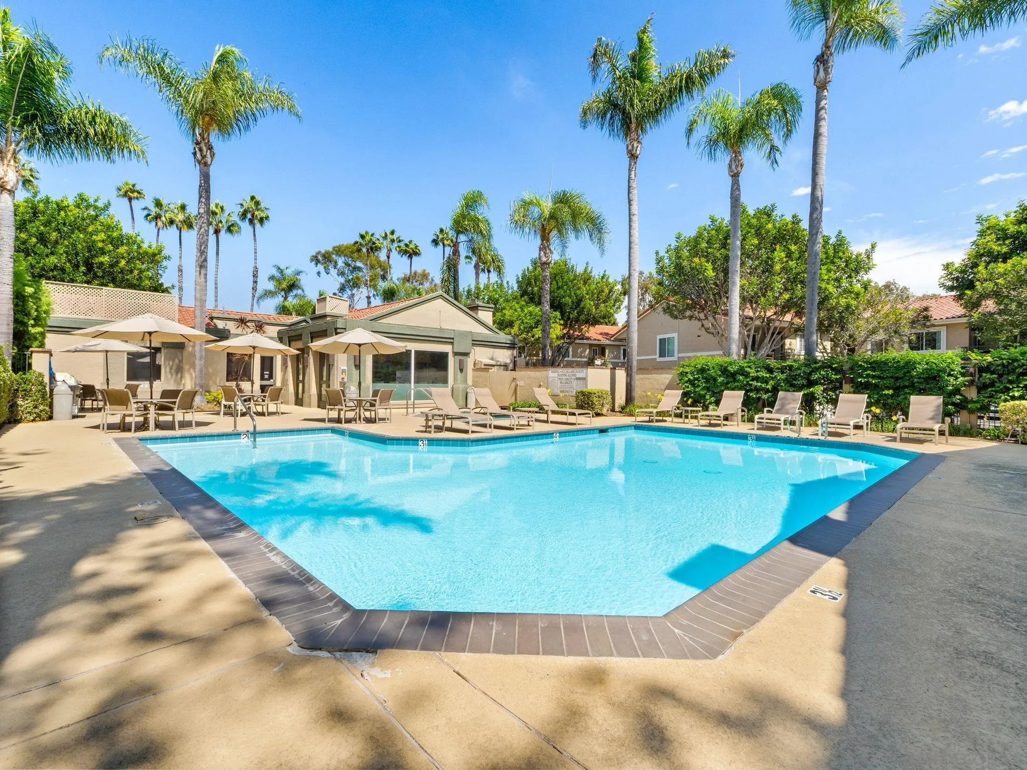 https://cdn.realtyfeed.com/cdn/127/260025194/4052a663ff9b69c1c3bc30d329b1bb33.webp