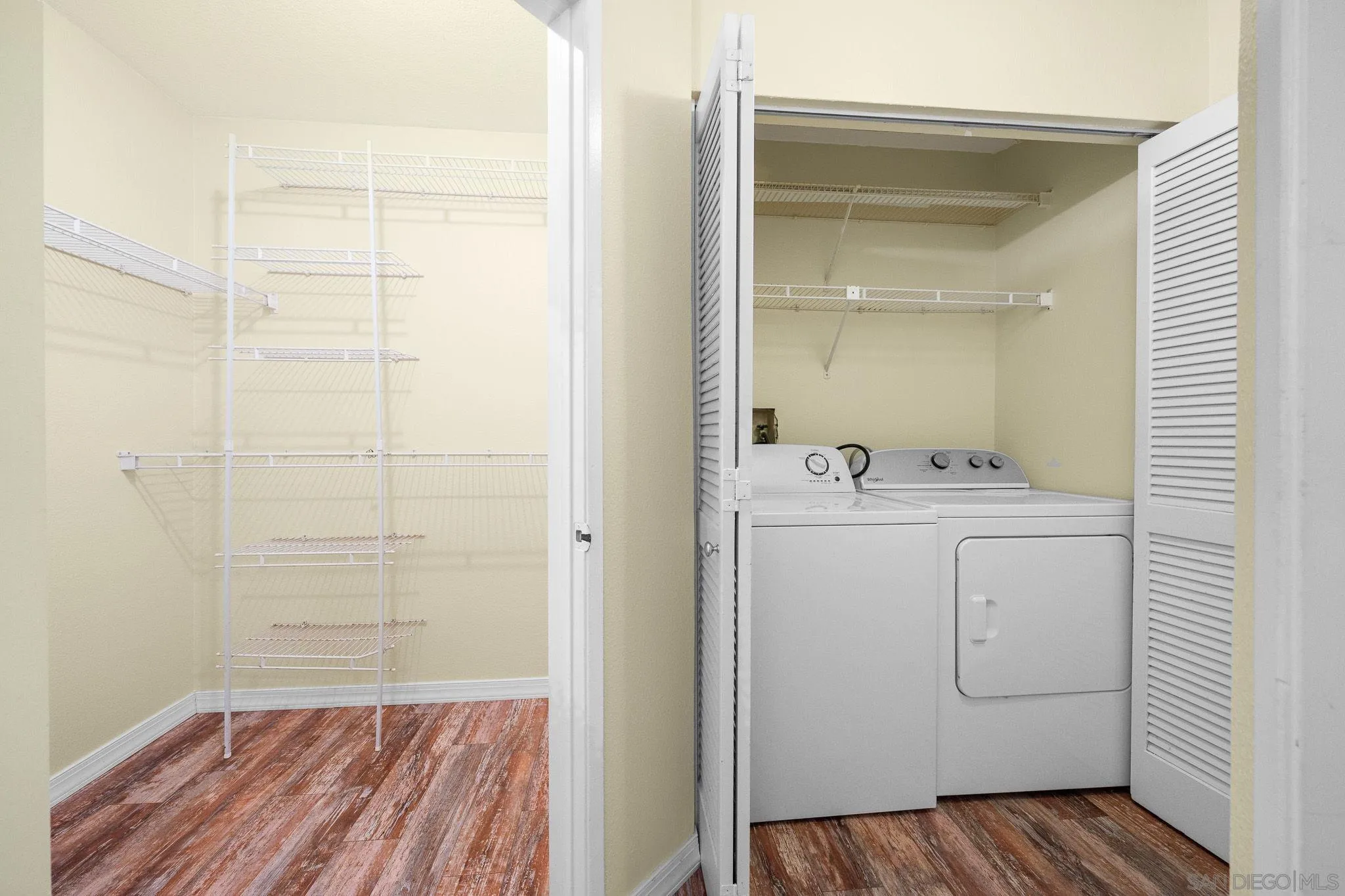 https://cdn.realtyfeed.com/cdn/127/260025196/9aef917b8bf3d798b6099f680dec9e4d.webp
