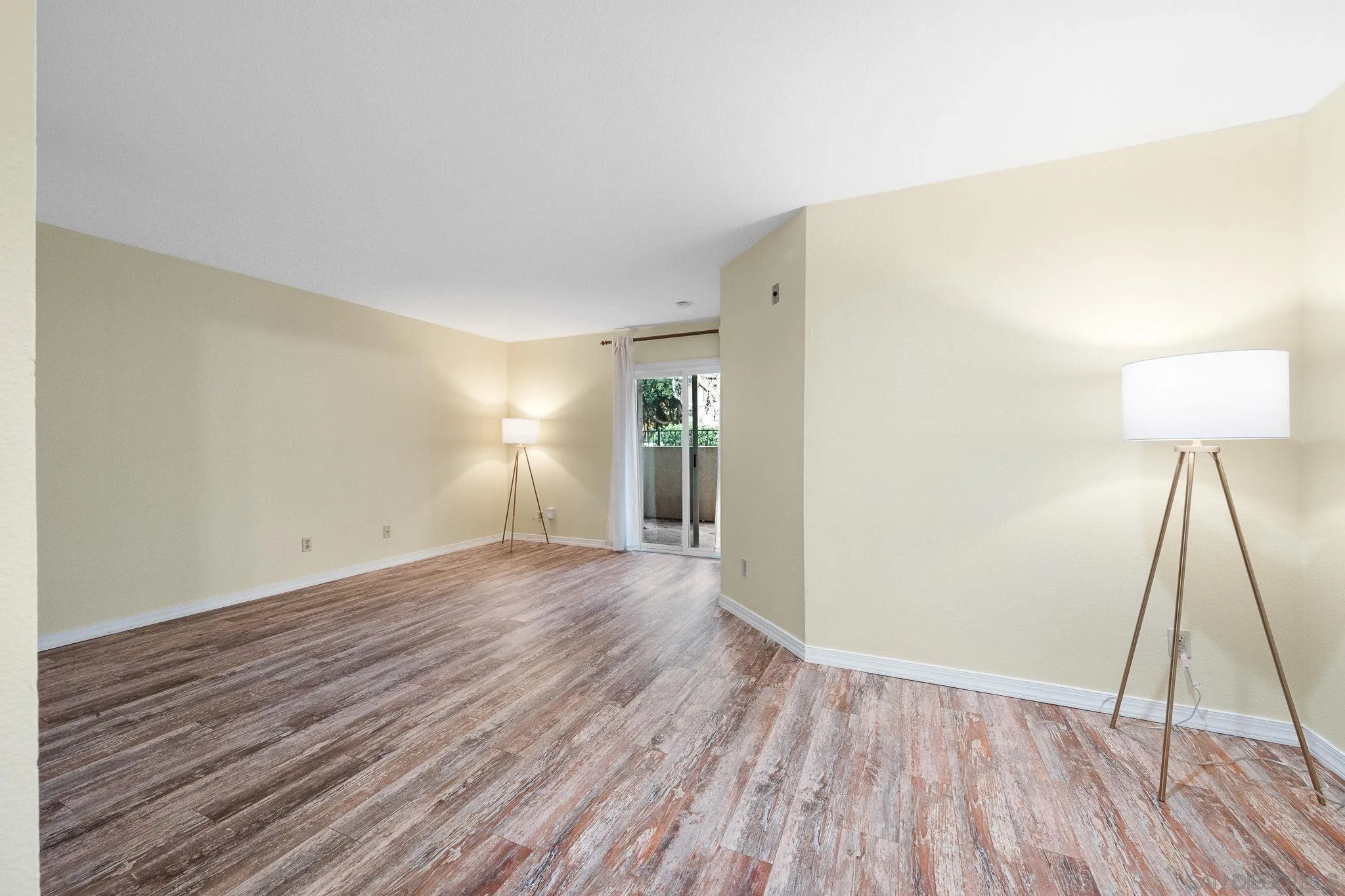 https://cdn.realtyfeed.com/cdn/127/260025196/9b1def54d5e019b7ba96fc29eeb84238.webp