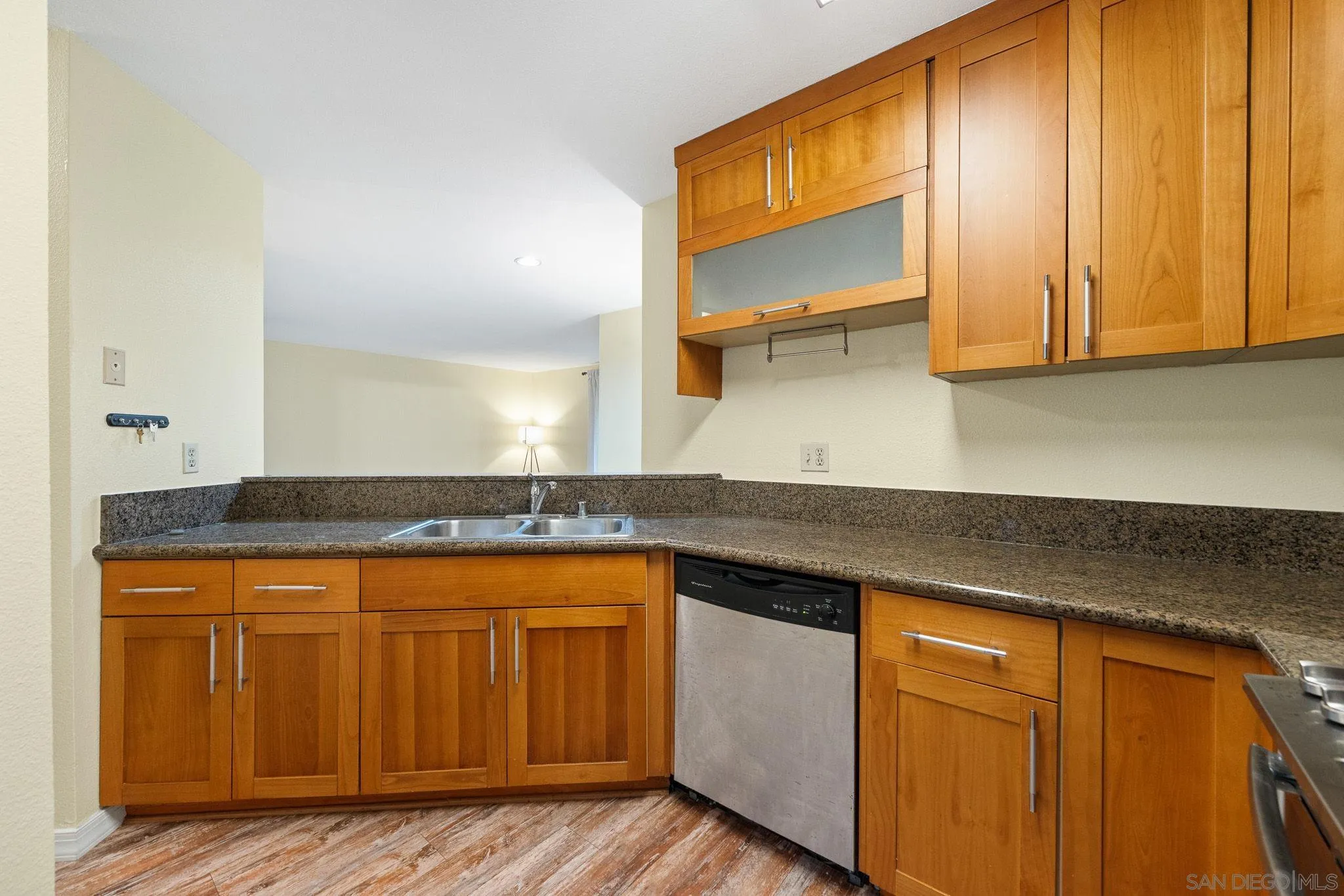 https://cdn.realtyfeed.com/cdn/127/260025196/ca453900ef1aba8fd98829137999fc4e.webp