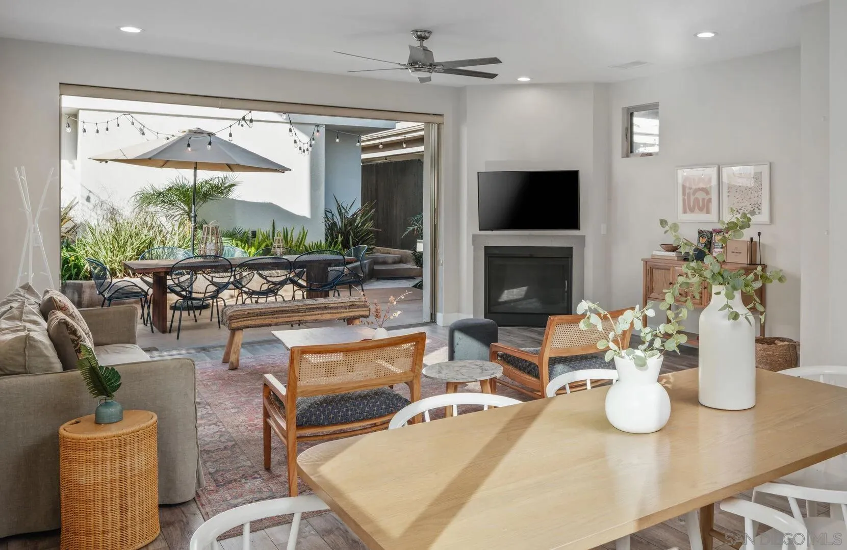 https://cdn.realtyfeed.com/cdn/127/260025198/1e1ed68efd88d816ebc26d1e06fd3b6f.webp
