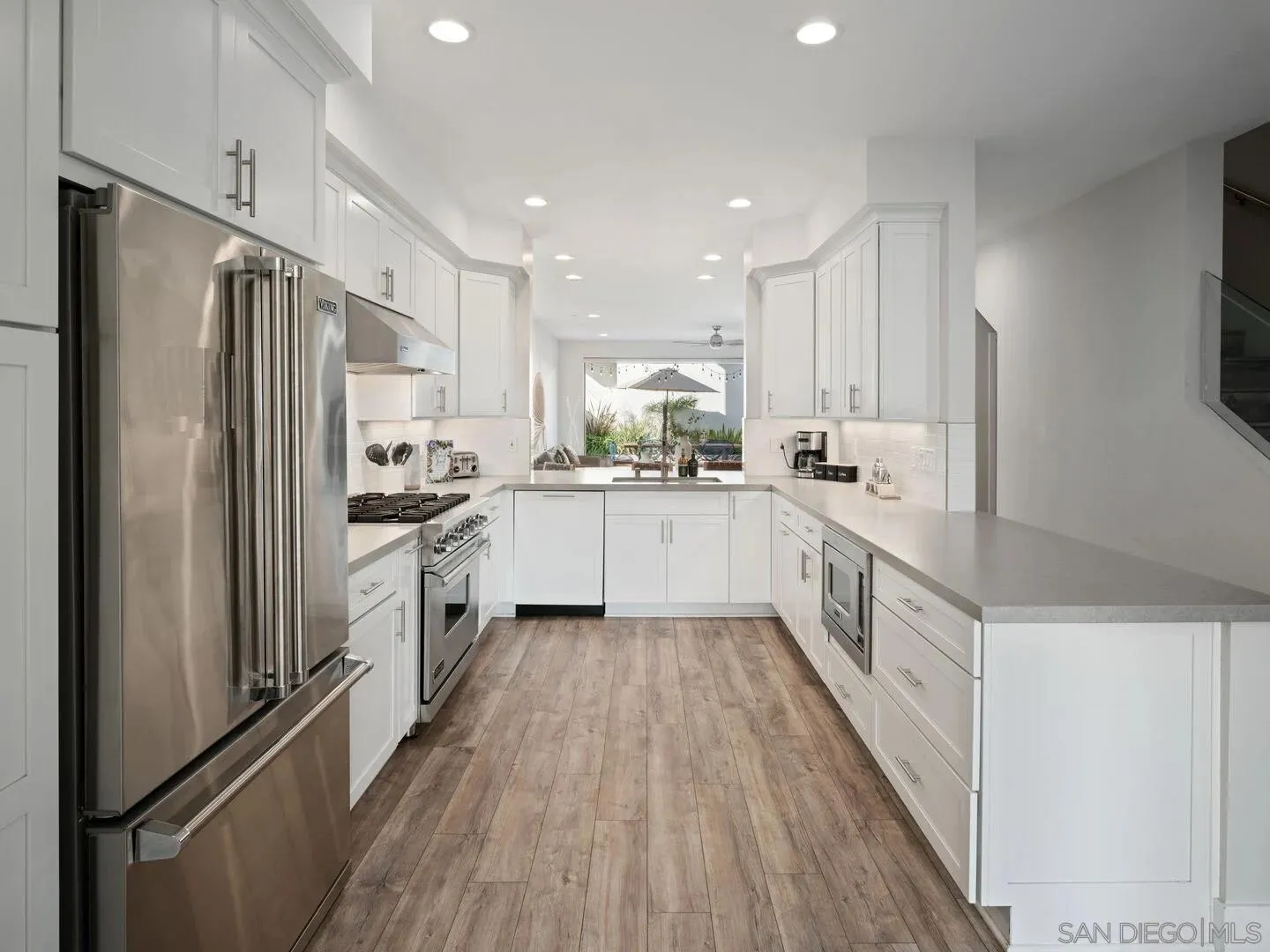 https://cdn.realtyfeed.com/cdn/127/260025198/e147f6f441be600c3545db19319aaf5a.webp