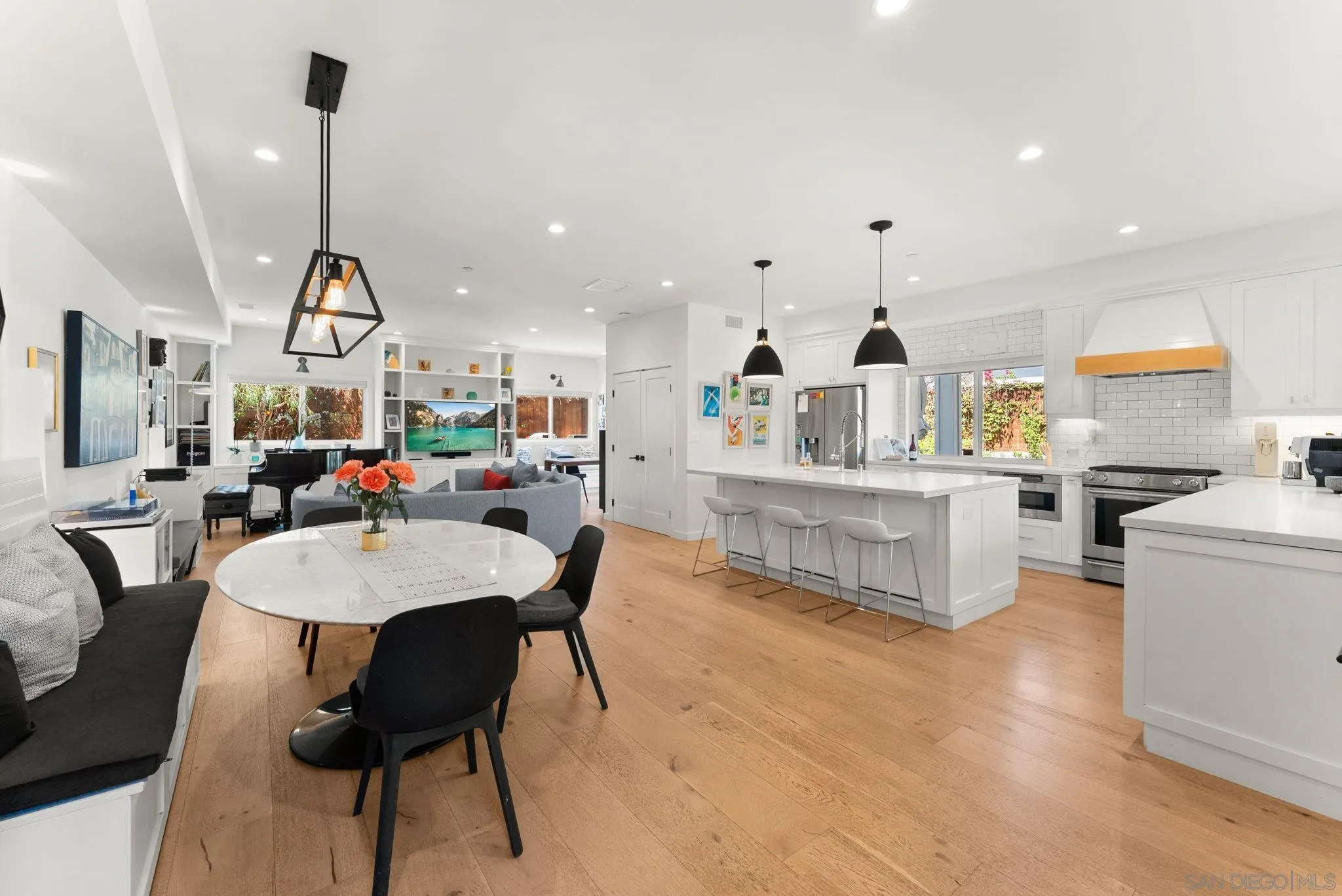 154-56 Phoebe St., Encinitas, CA 92024 154-56 Phoebe St., Encinitas, CA 92024