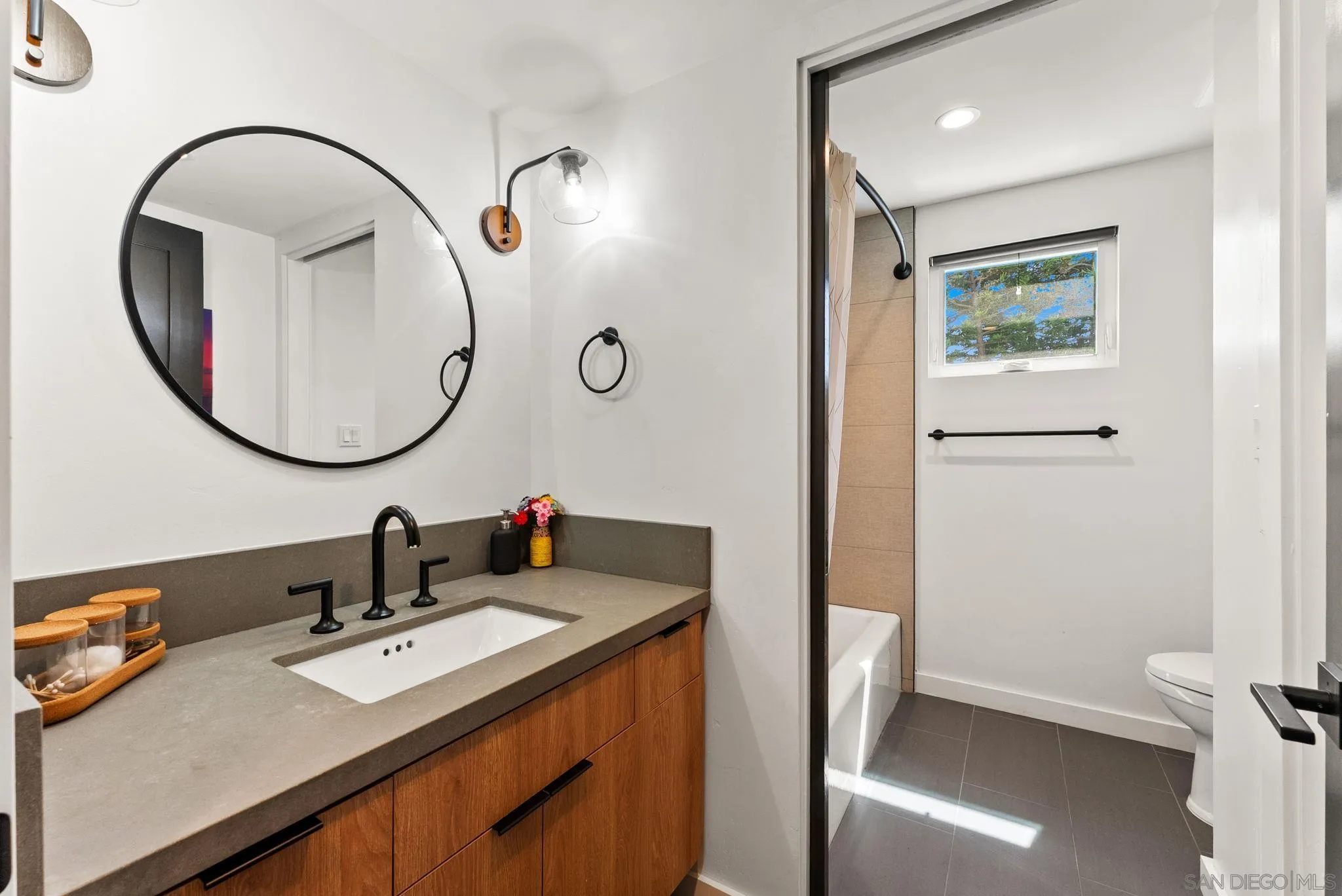 154-56 Phoebe St., Encinitas, CA 92024 154-56 Phoebe St., Encinitas, CA 92024