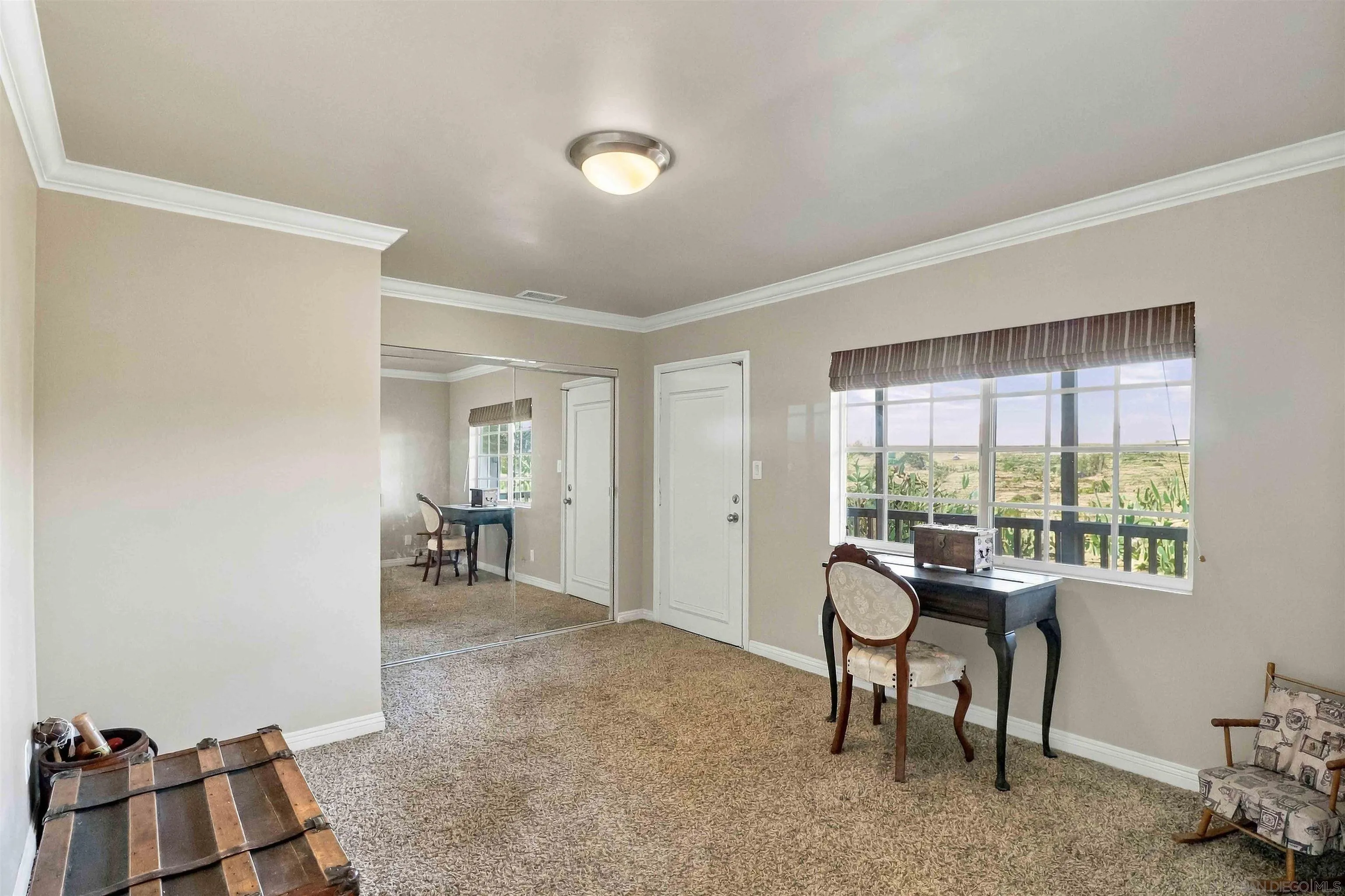 https://cdn.realtyfeed.com/cdn/127/260025211/c1bac59005eb8bfc7541eaef3252b275.webp