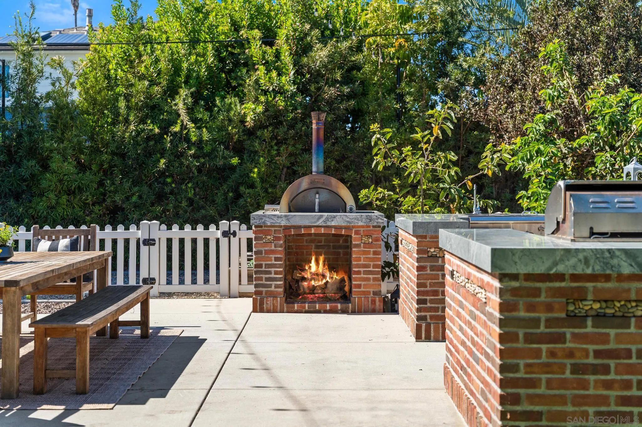 https://cdn.realtyfeed.com/cdn/127/260025222/42c814dd15c9d776115b2e859a8bef35.webp