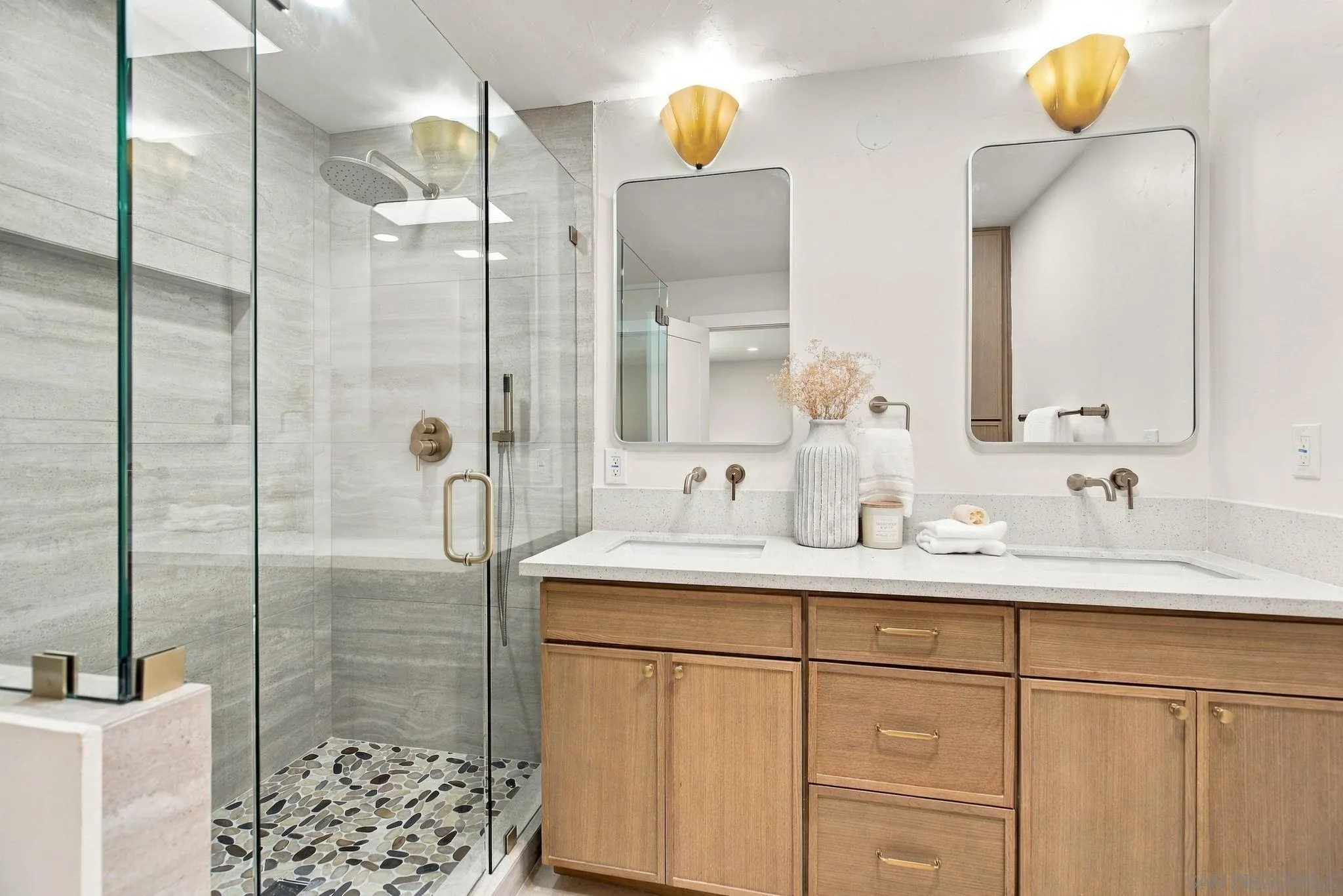 8866 Cliffridge Ave, San Diego, CA 92037 8866 Cliffridge Ave, San Diego, CA 92037