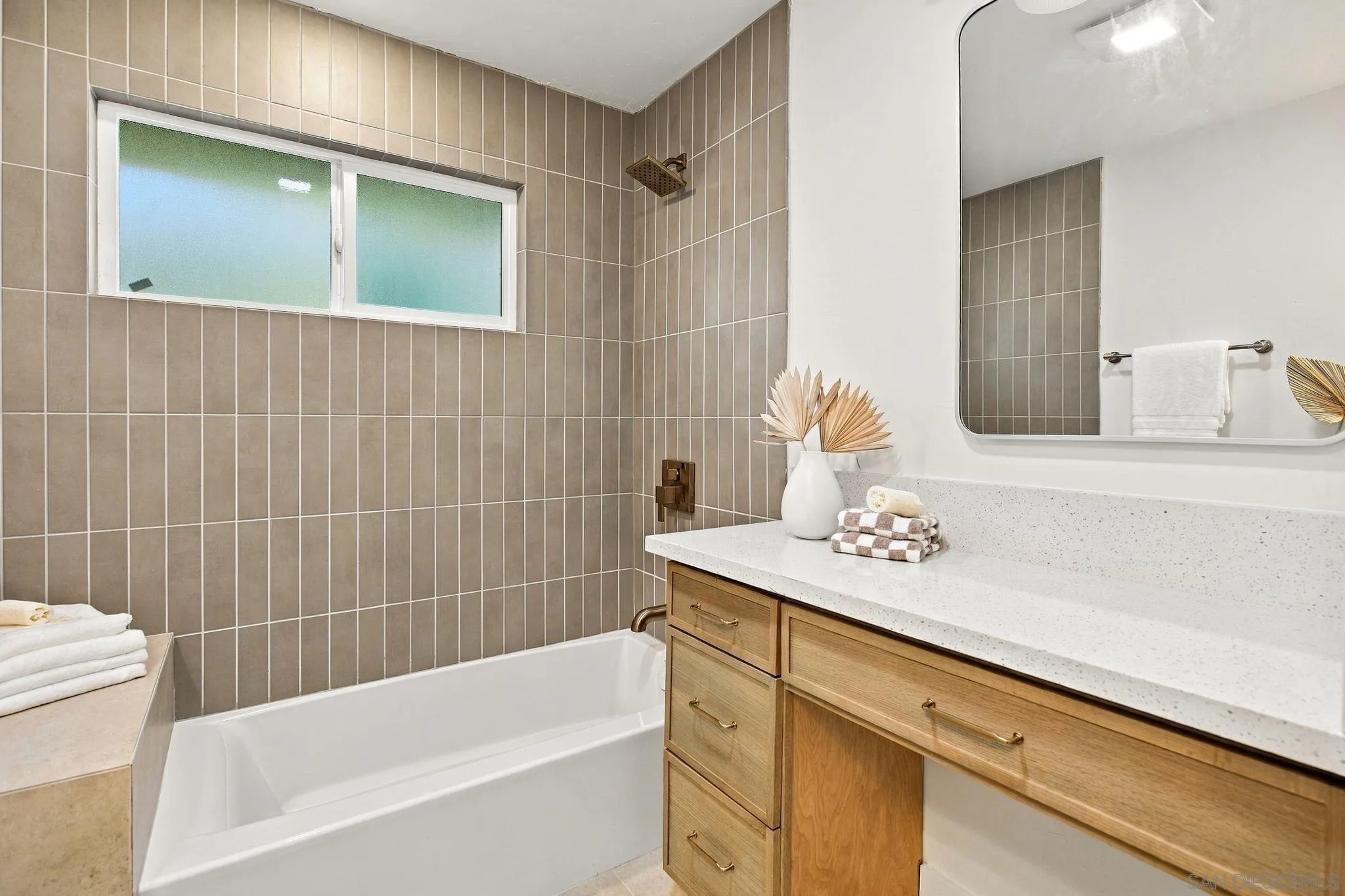 8866 Cliffridge Ave, San Diego, CA 92037 8866 Cliffridge Ave, San Diego, CA 92037