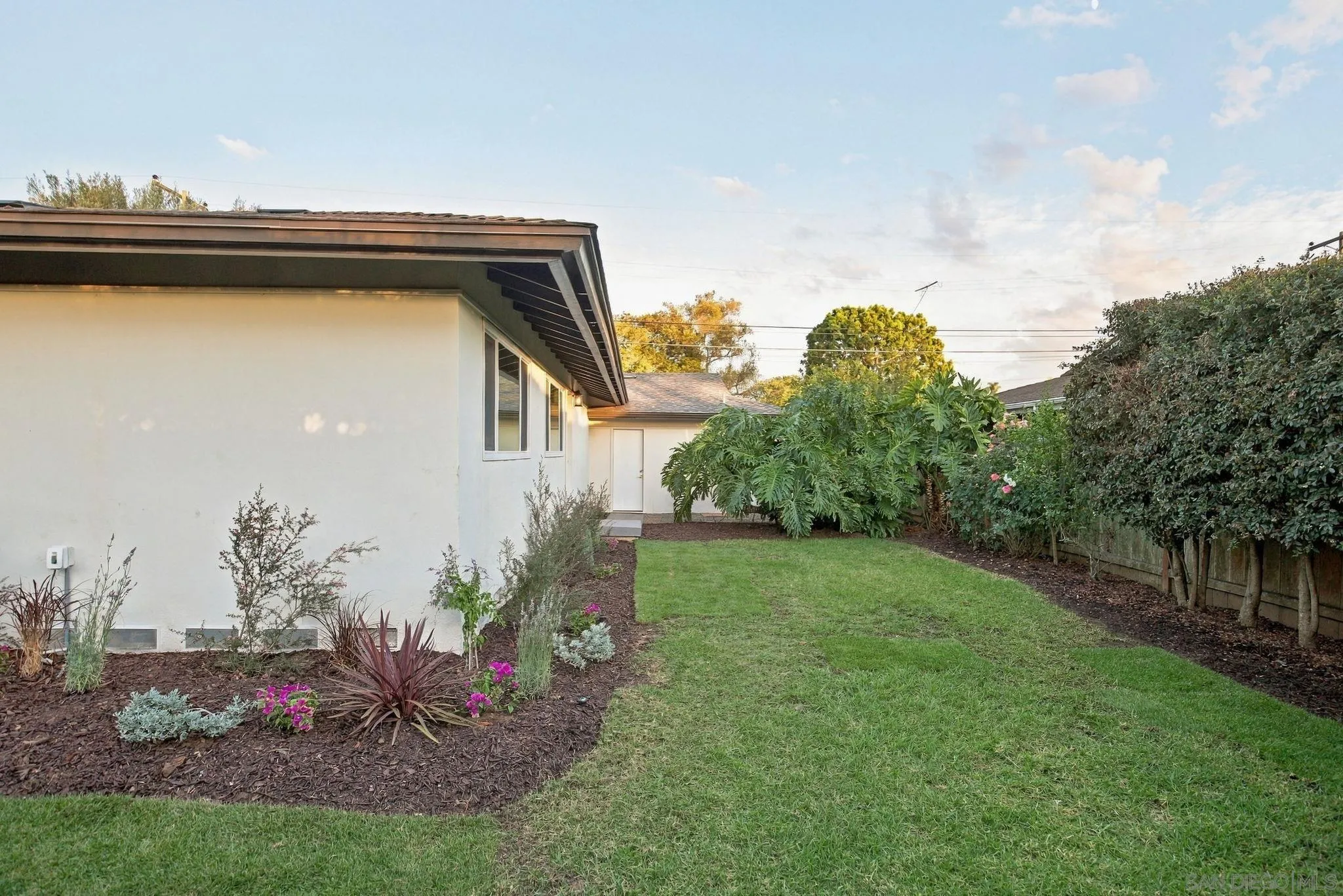 8866 Cliffridge Ave, San Diego, CA 92037 8866 Cliffridge Ave, San Diego, CA 92037