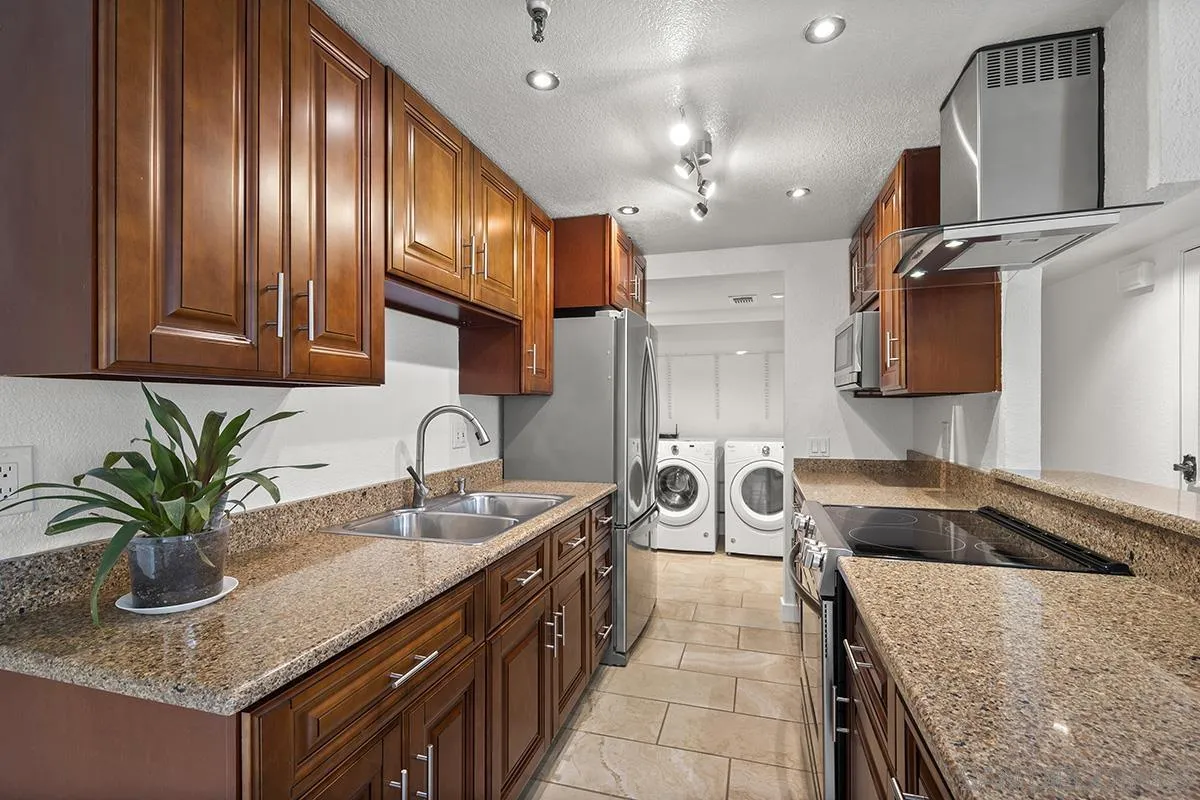 https://cdn.realtyfeed.com/cdn/127/260025225/6b152de09e95fd71846603636633b7e2.webp