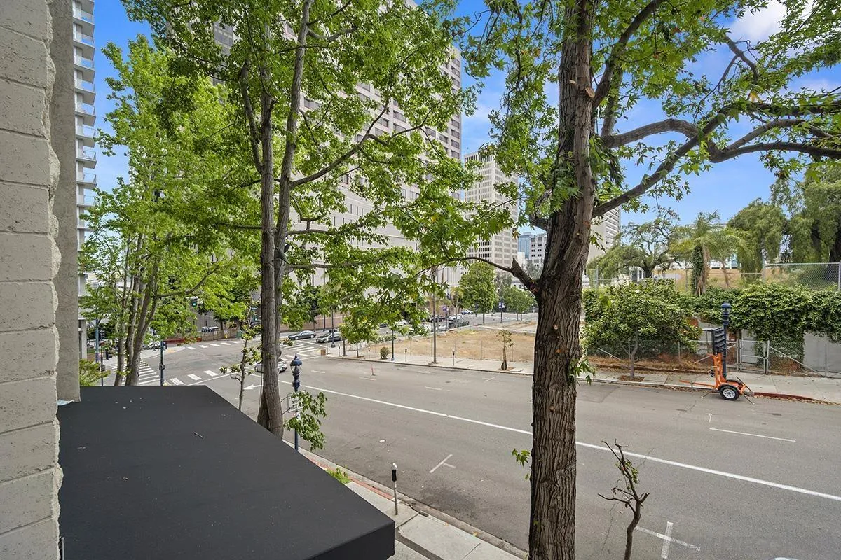 https://cdn.realtyfeed.com/cdn/127/260025225/d27dd4031cf211997416605d773e34a9.webp