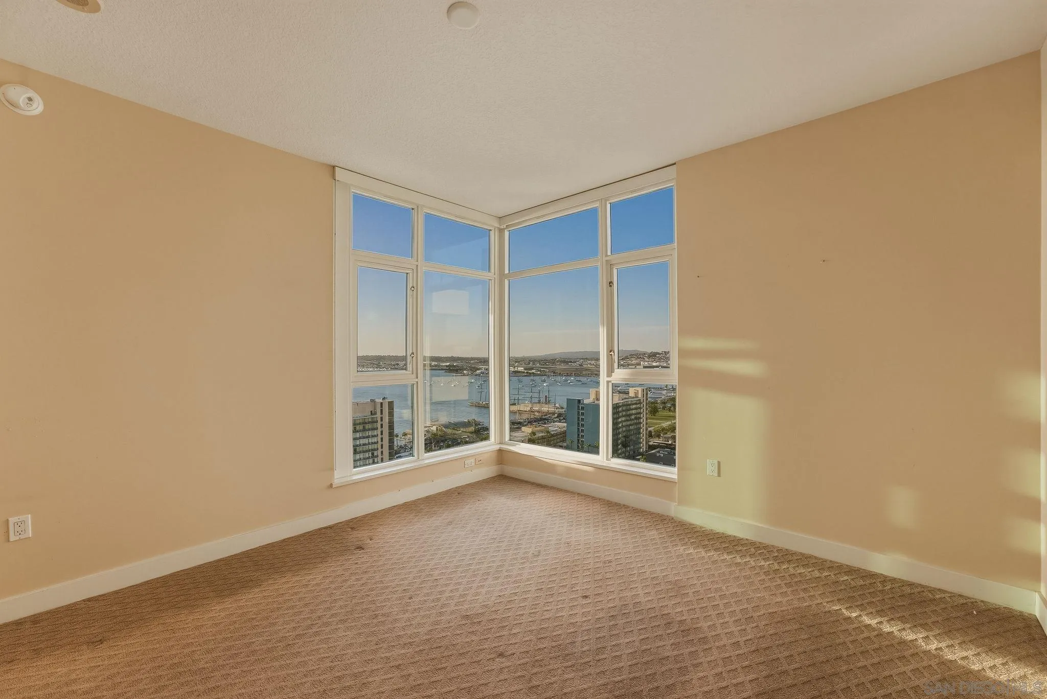 https://cdn.realtyfeed.com/cdn/127/260025226/0fab27556fc881b283e1fa7652b2c843.webp