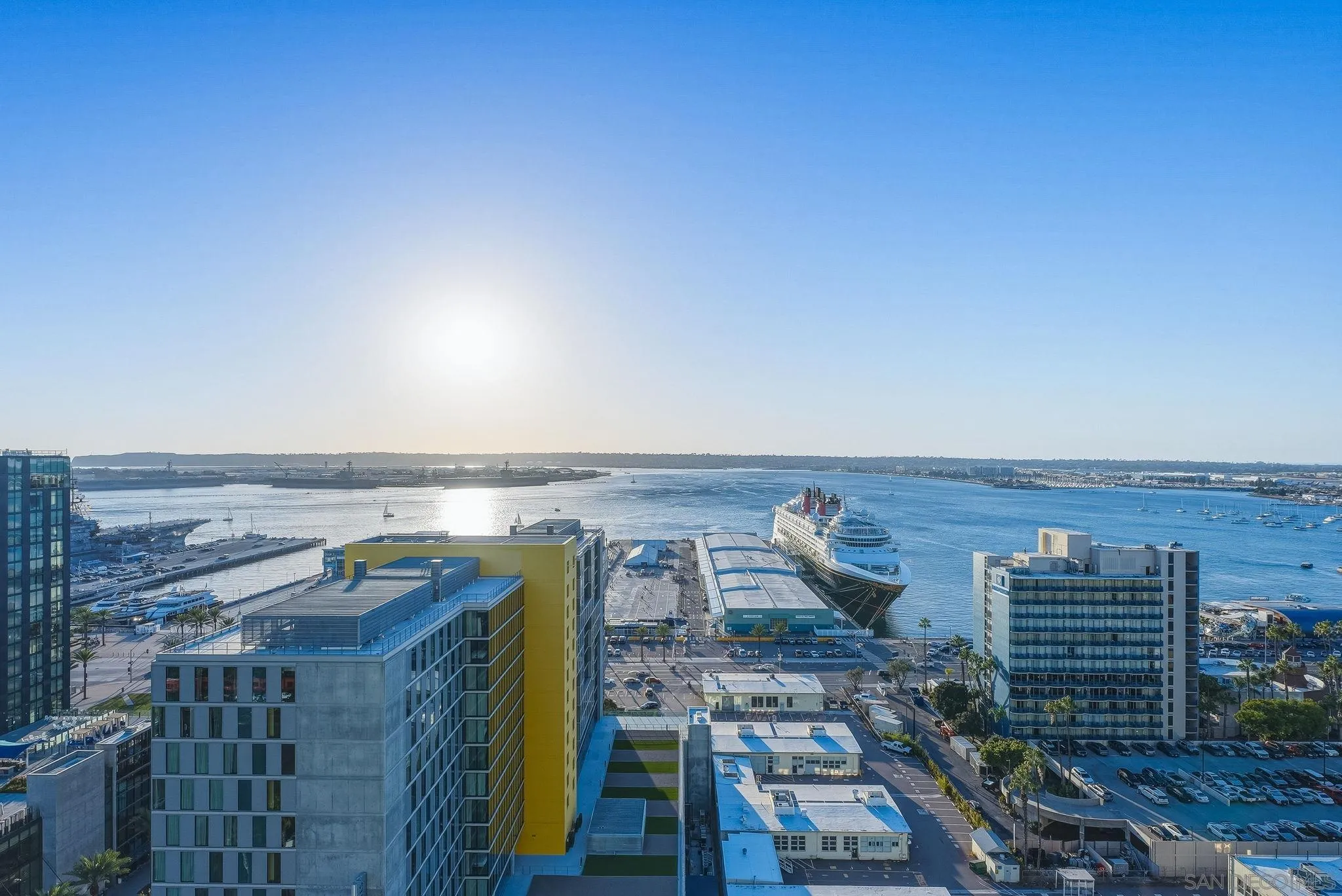 https://cdn.realtyfeed.com/cdn/127/260025226/a8fa5f01a13431558d4c2f56554b5b3e.webp
