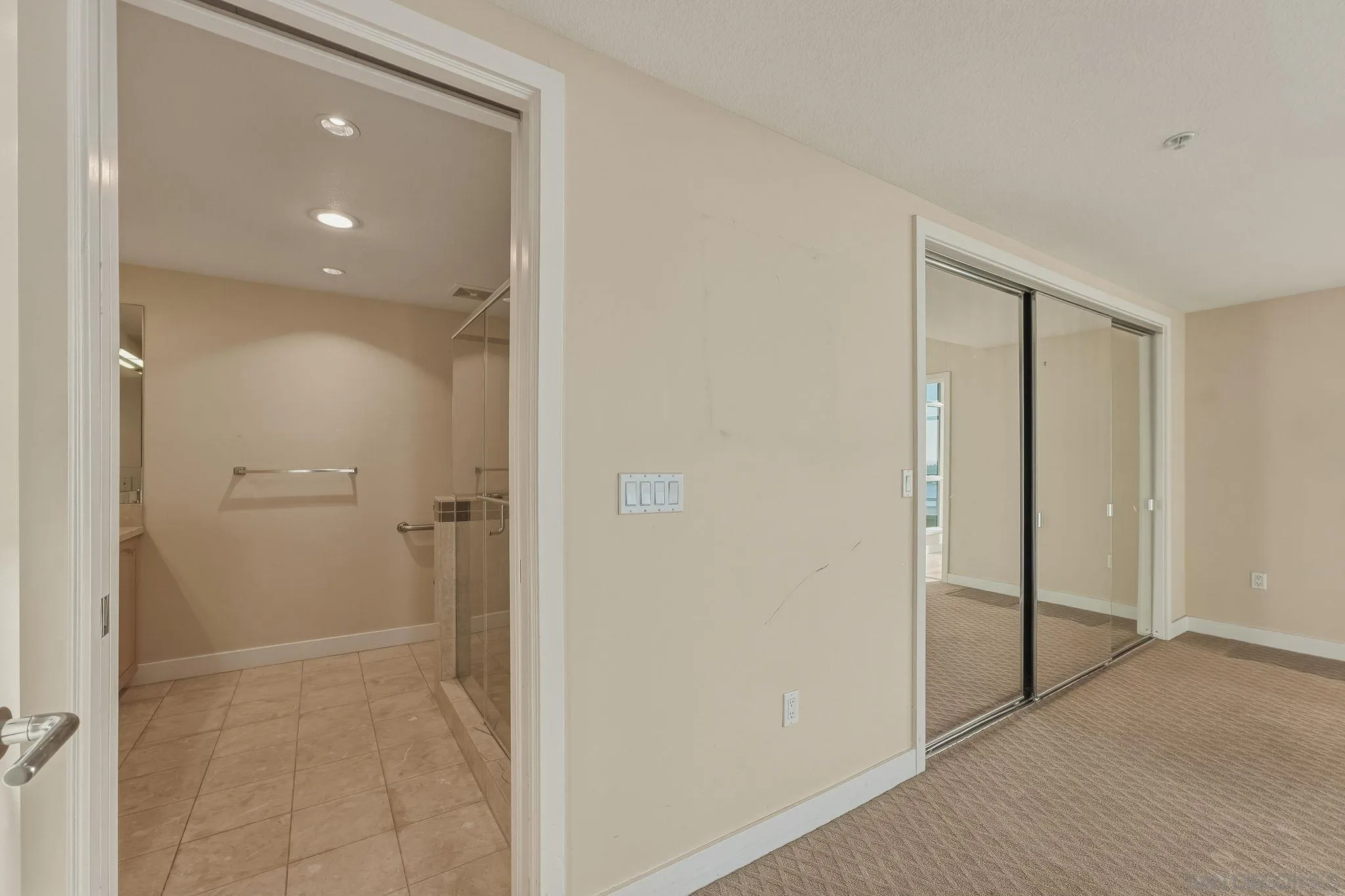 https://cdn.realtyfeed.com/cdn/127/260025226/ba93c0e561a146d4cf8b8fc7a7be291f.webp