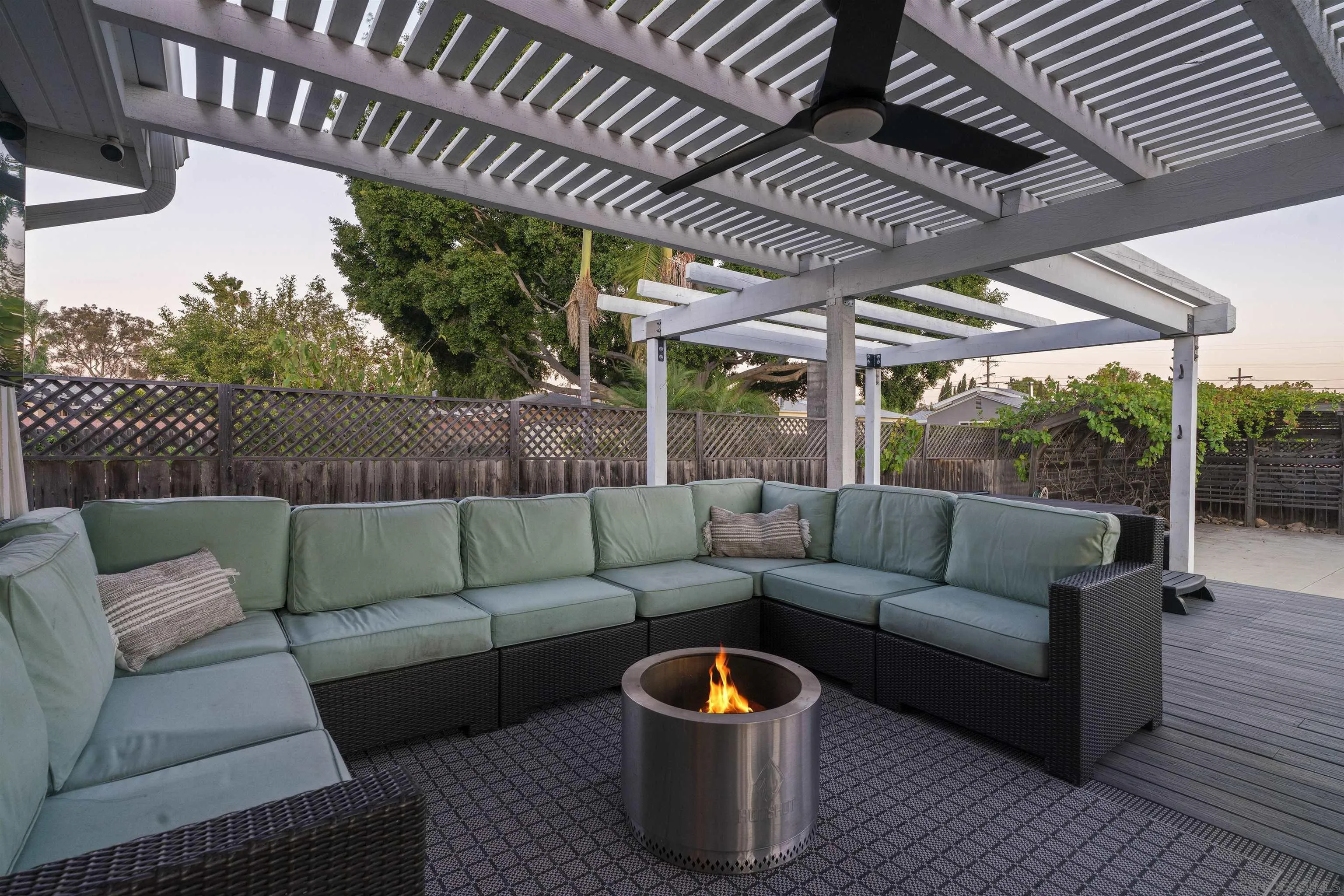 2499 Chatham St, El Cajon, CA 92020