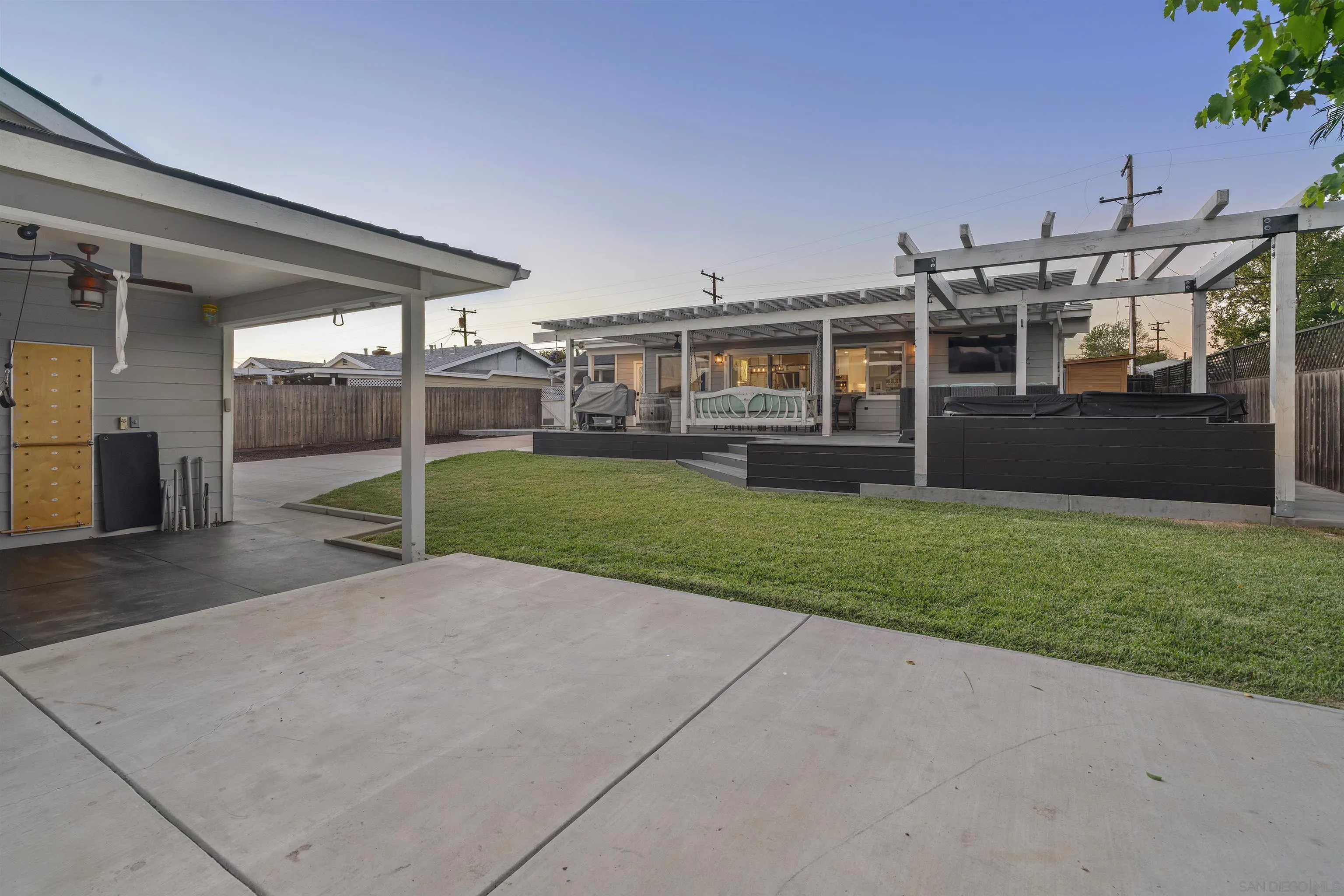 2499 Chatham St, El Cajon, CA 92020
