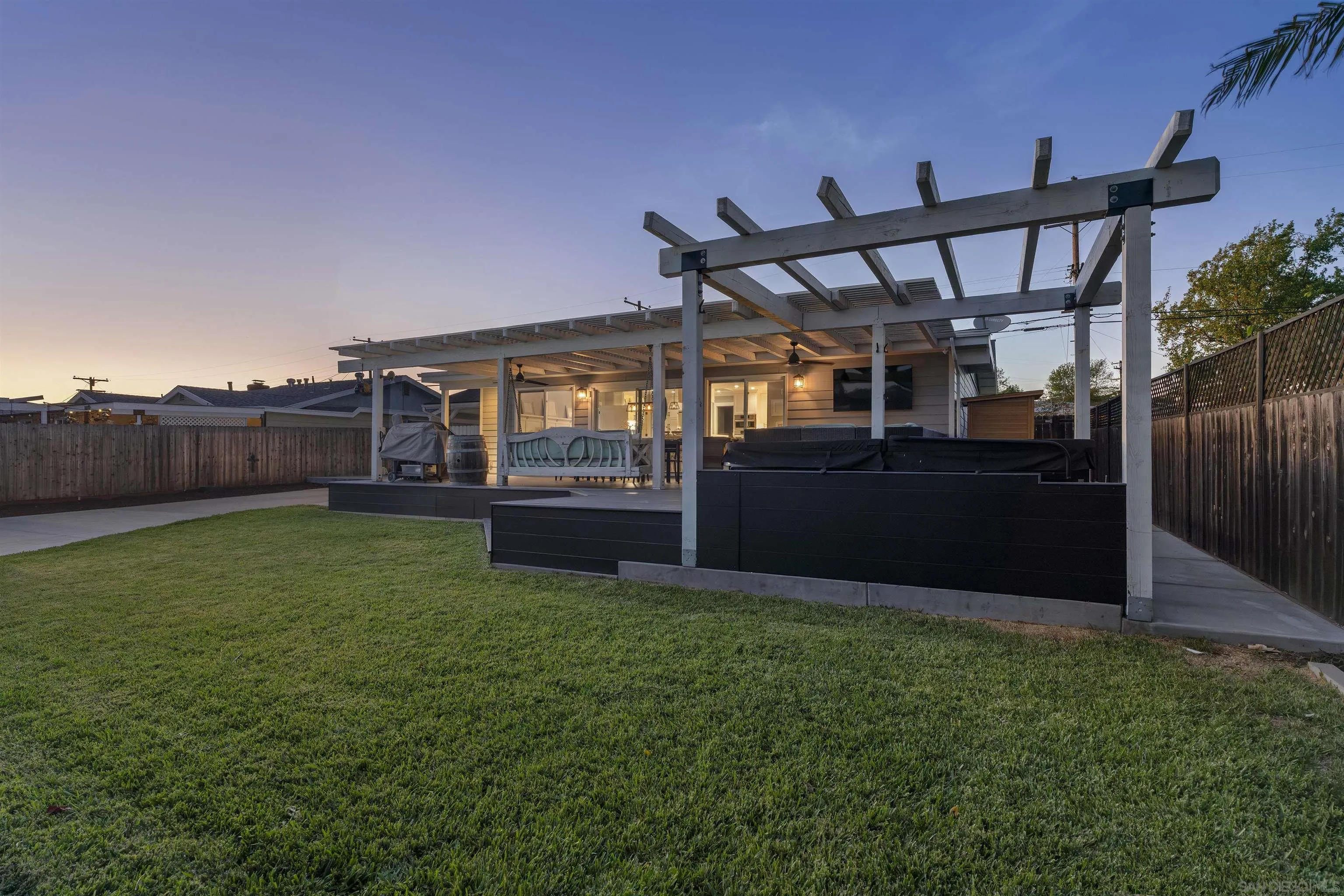 2499 Chatham St, El Cajon, CA 92020