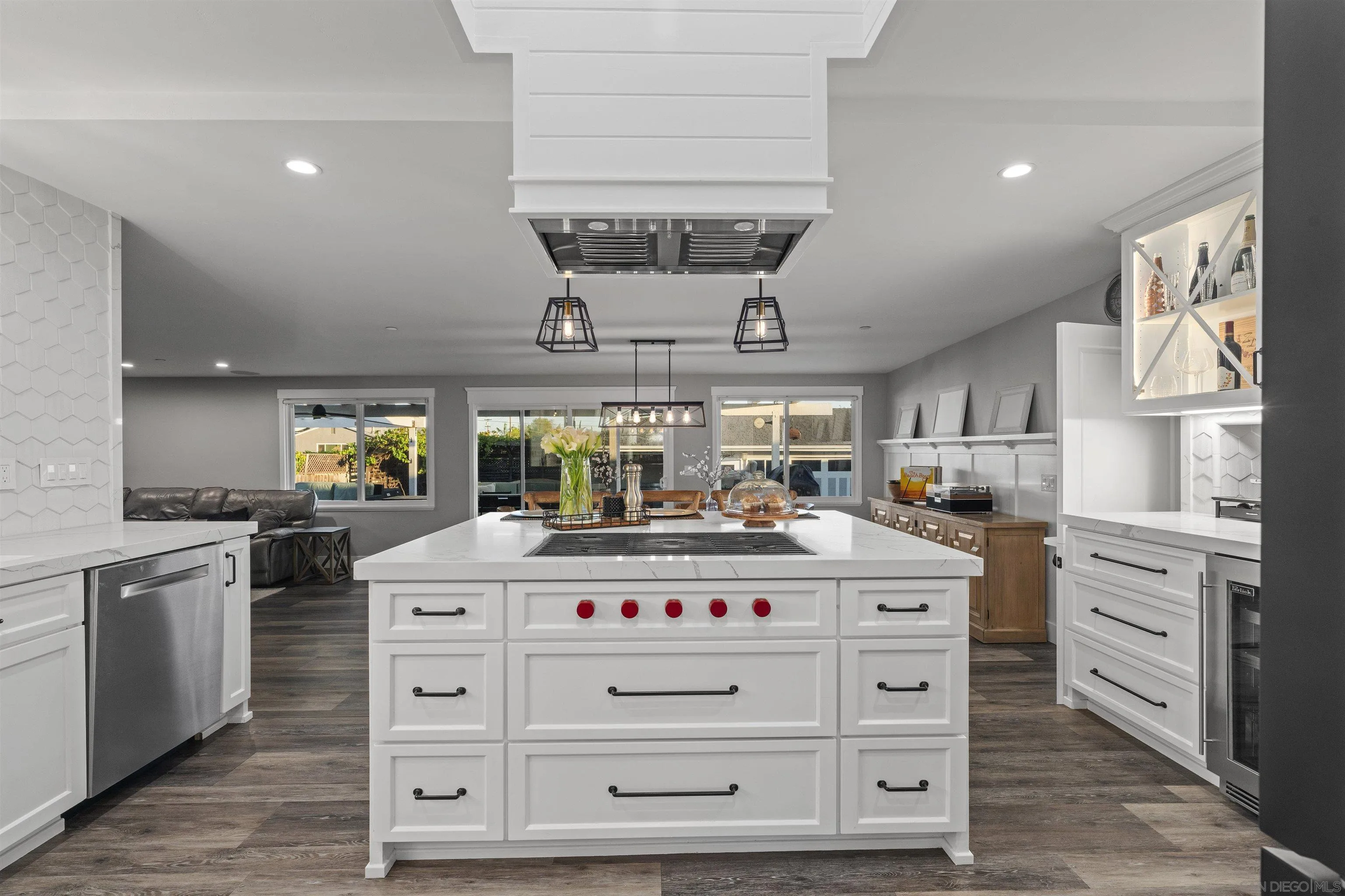2499 Chatham St, El Cajon, CA 92020