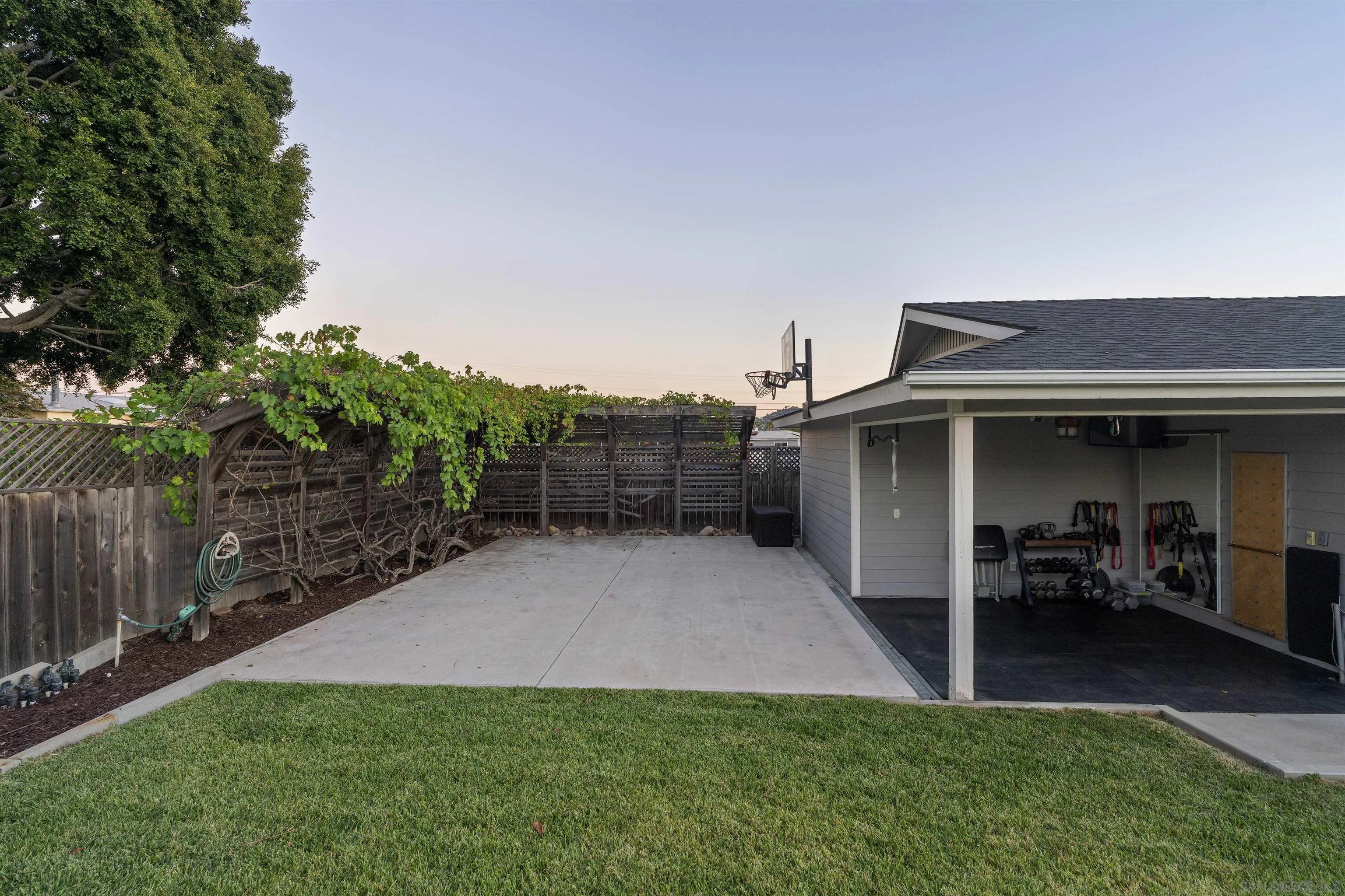 2499 Chatham St, El Cajon, CA 92020