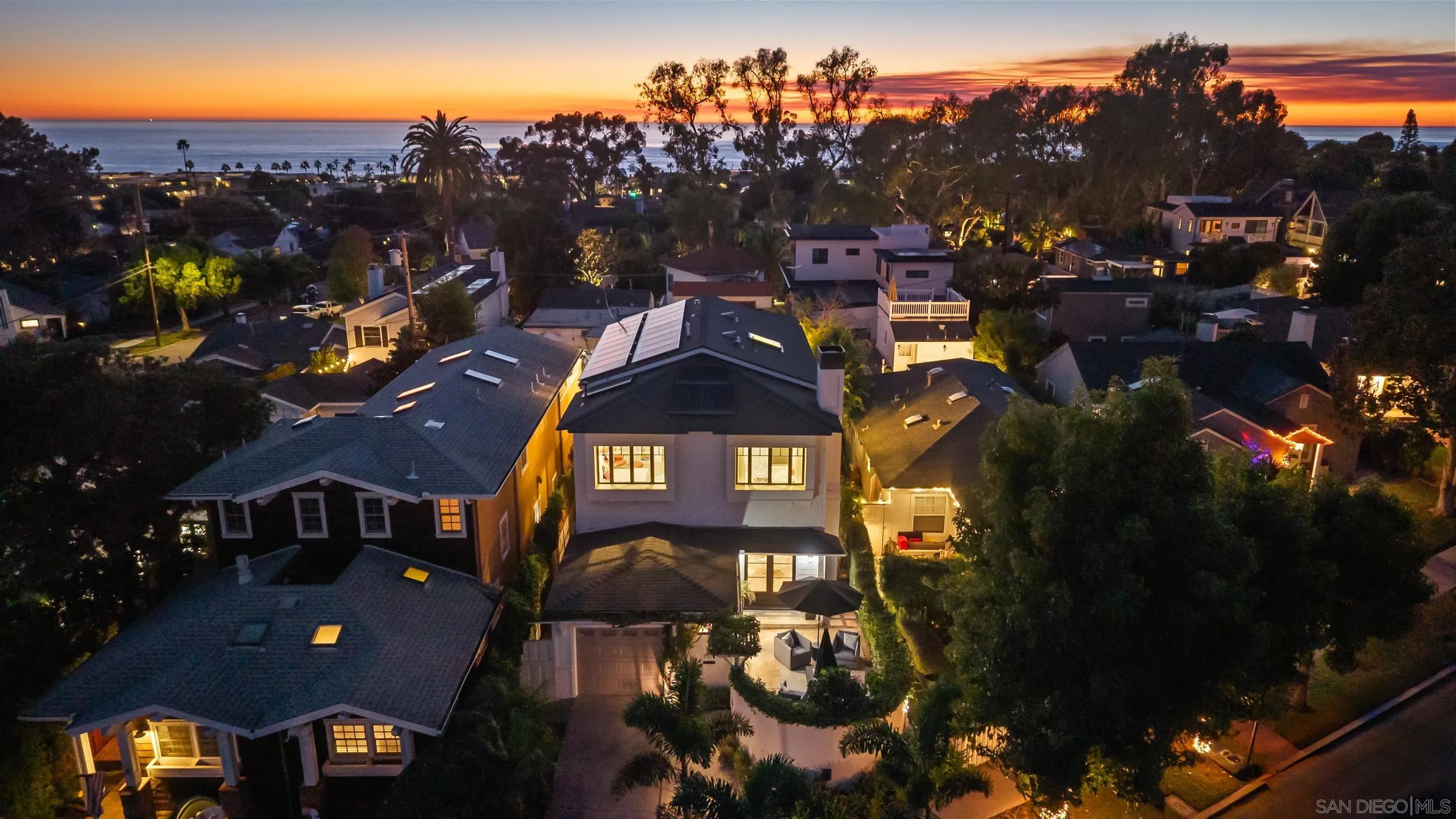 https://cdn.realtyfeed.com/cdn/127/260025233/2a5a005e3a48867ac808b8b54813fa7e.webp