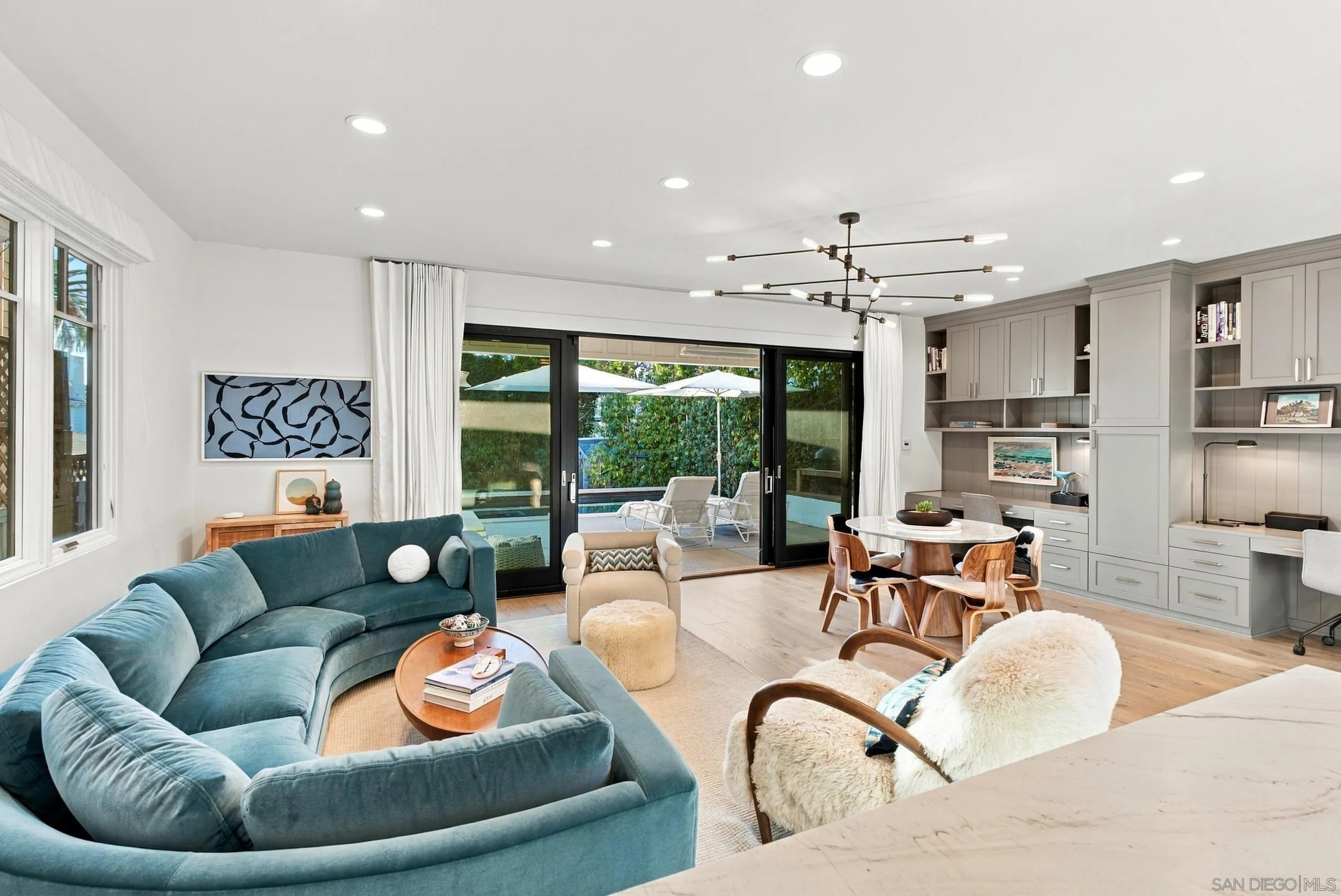 https://cdn.realtyfeed.com/cdn/127/260025233/885c4bdd2f1402cd6ff295400887b7f1.webp