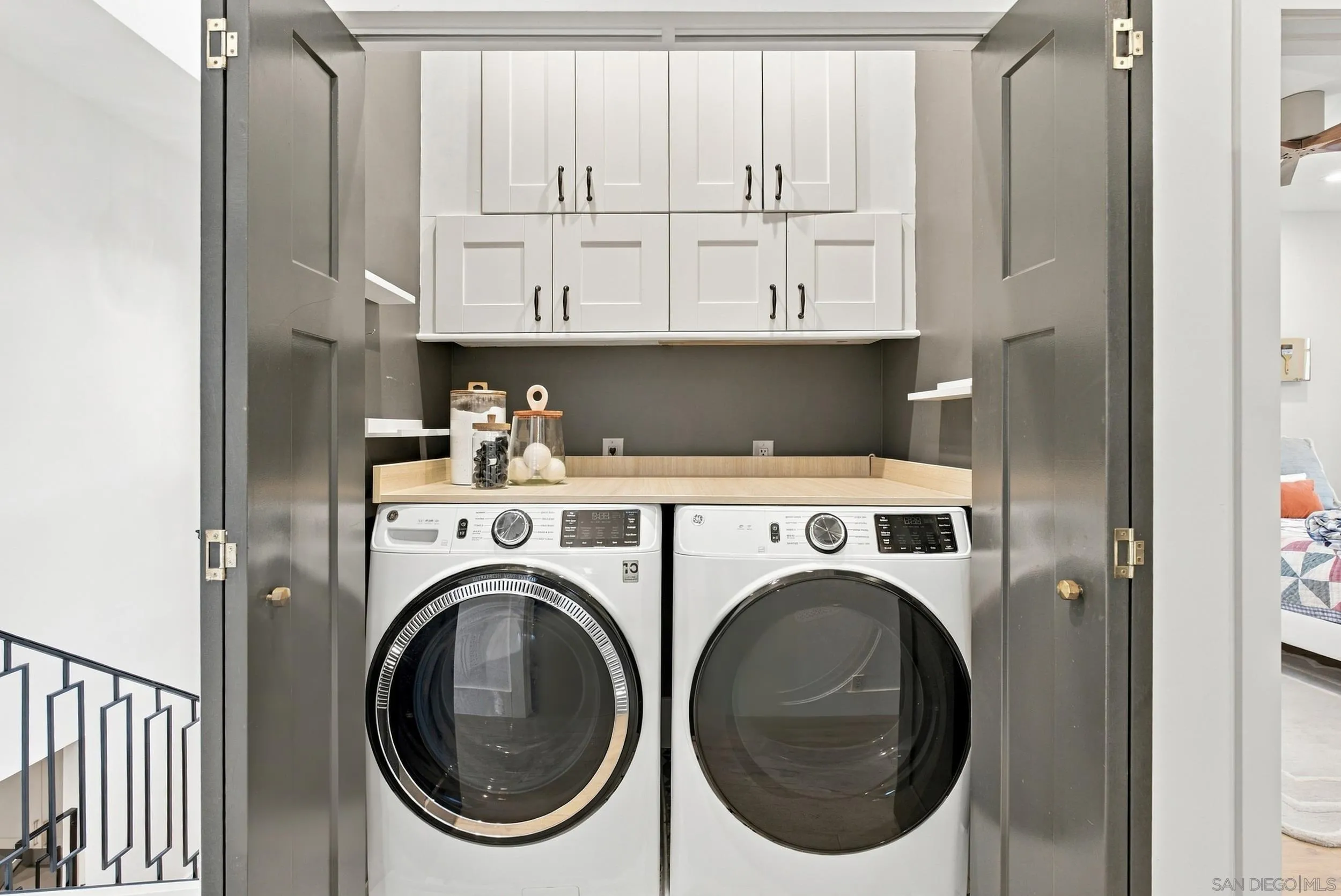 https://cdn.realtyfeed.com/cdn/127/260025233/ca433c5b6d87ec9bb61f334a16c1d0da.webp