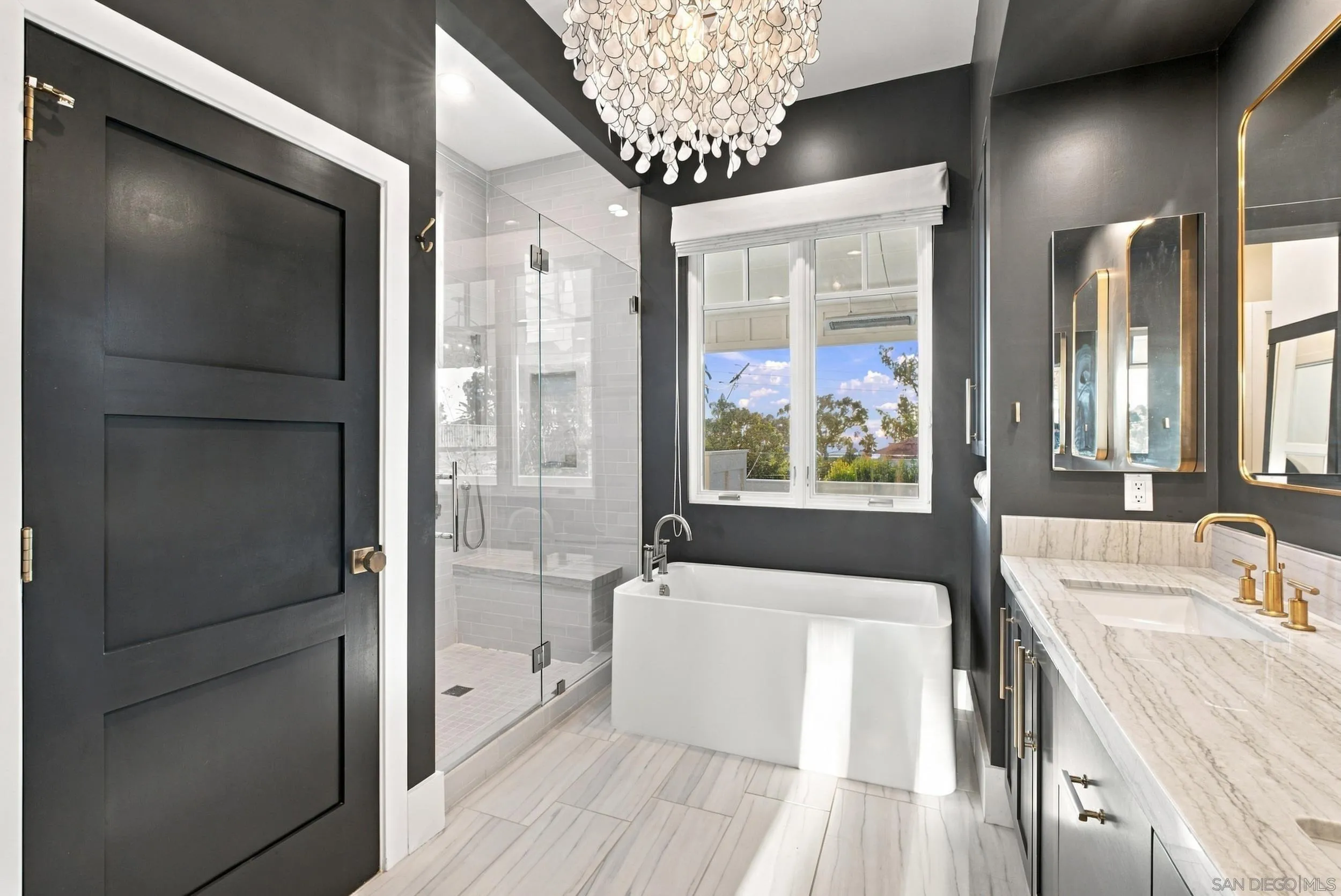 https://cdn.realtyfeed.com/cdn/127/260025233/f1c3dcaf3fbe514d10d8e90e3992d7f5.webp