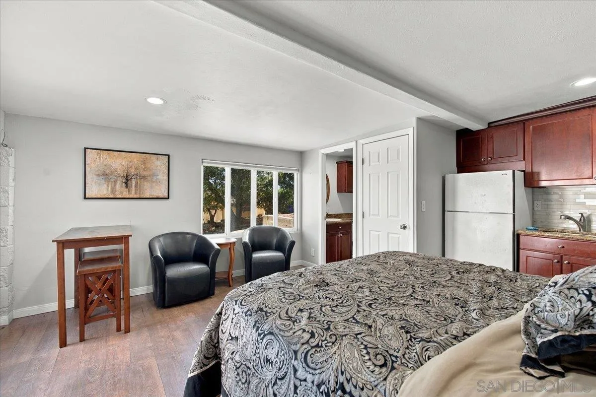 205 Highline Trail, El Cajon, CA 92021