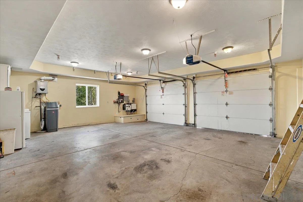 https://cdn.realtyfeed.com/cdn/127/260025235/8670c2a8c89856d396230e64a07c6c7a.webp