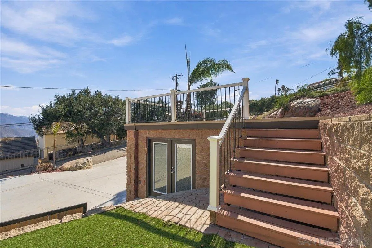 https://cdn.realtyfeed.com/cdn/127/260025235/8bad4e047428b7685398f4f33d449d65.webp