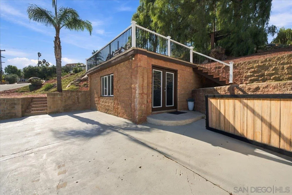 https://cdn.realtyfeed.com/cdn/127/260025235/93a6a91e671df385fc90f9de60fb0d44.webp