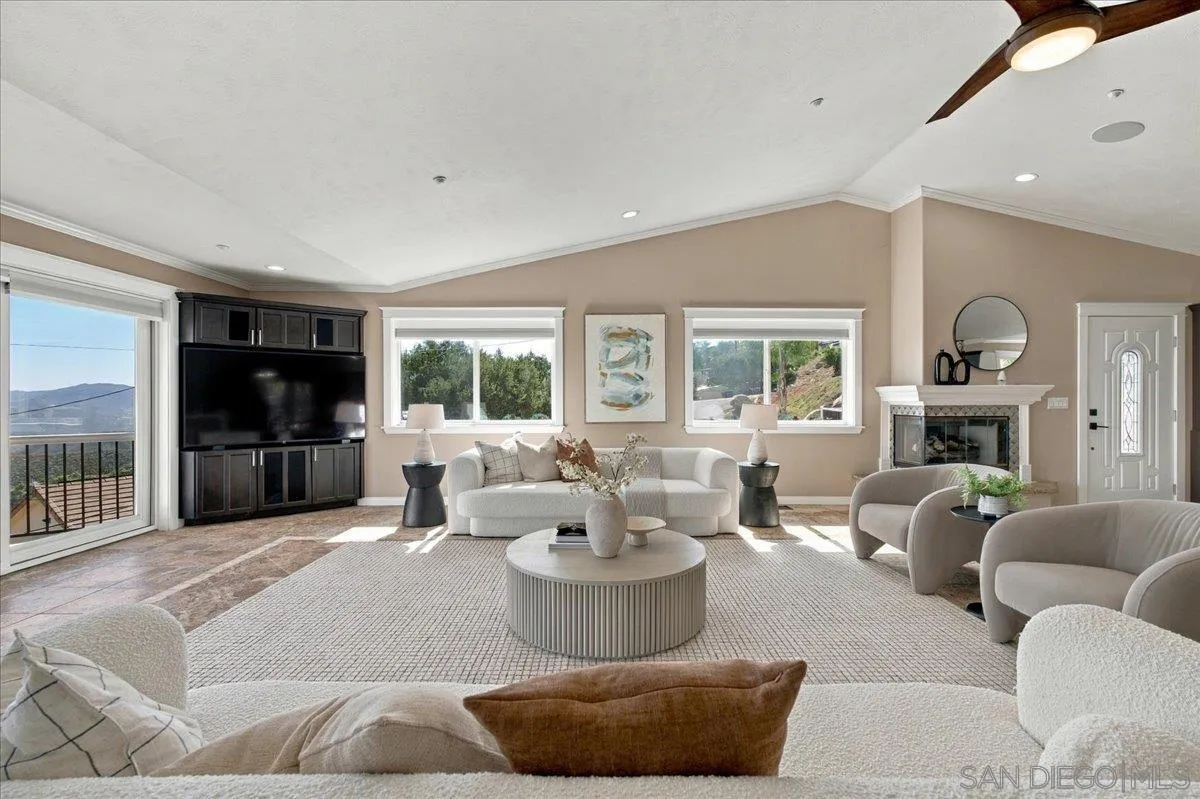 https://cdn.realtyfeed.com/cdn/127/260025235/c3e8780c05bf14e96a001e9310b82dff.webp