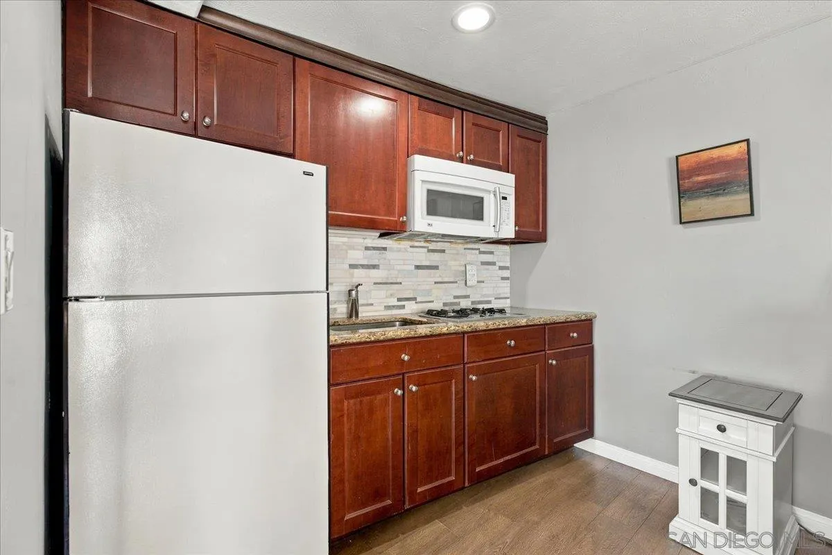 https://cdn.realtyfeed.com/cdn/127/260025235/cca7f514a4fa3222274e7409d40939d3.webp