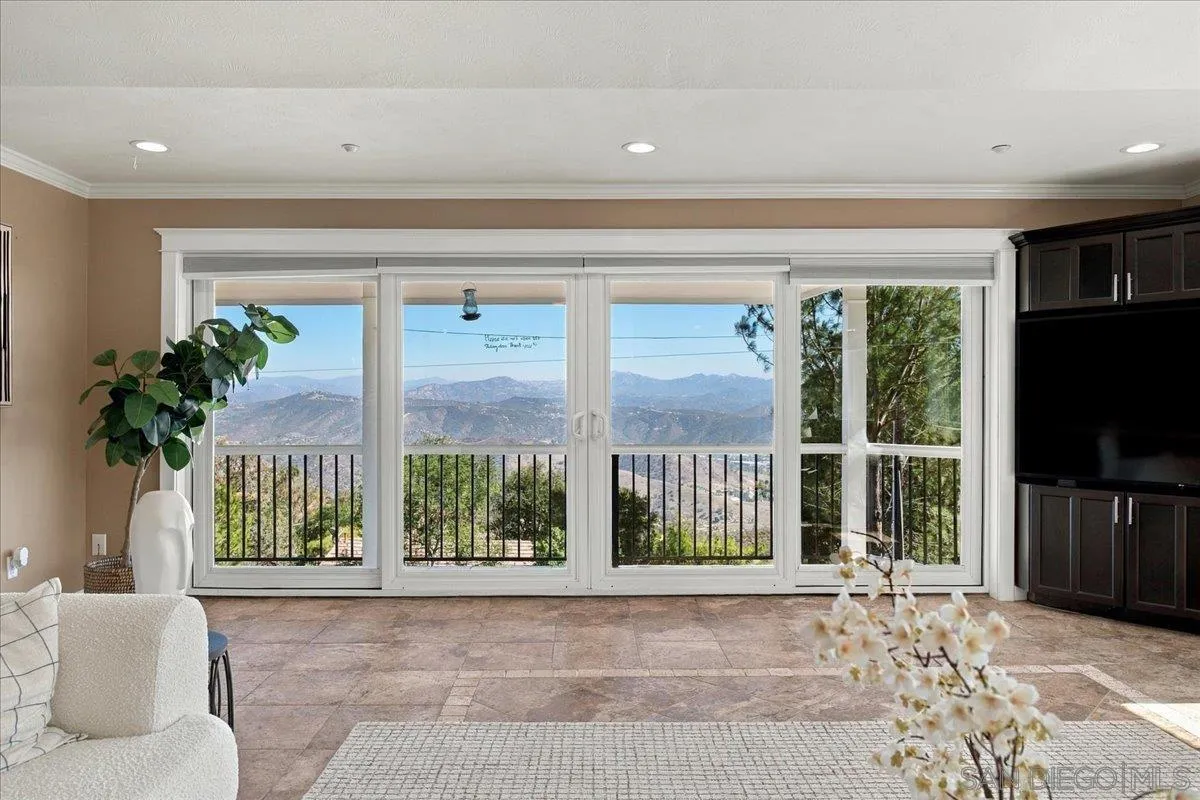 https://cdn.realtyfeed.com/cdn/127/260025235/fd73b83162c5b2a36c123d72b83a56ff.webp