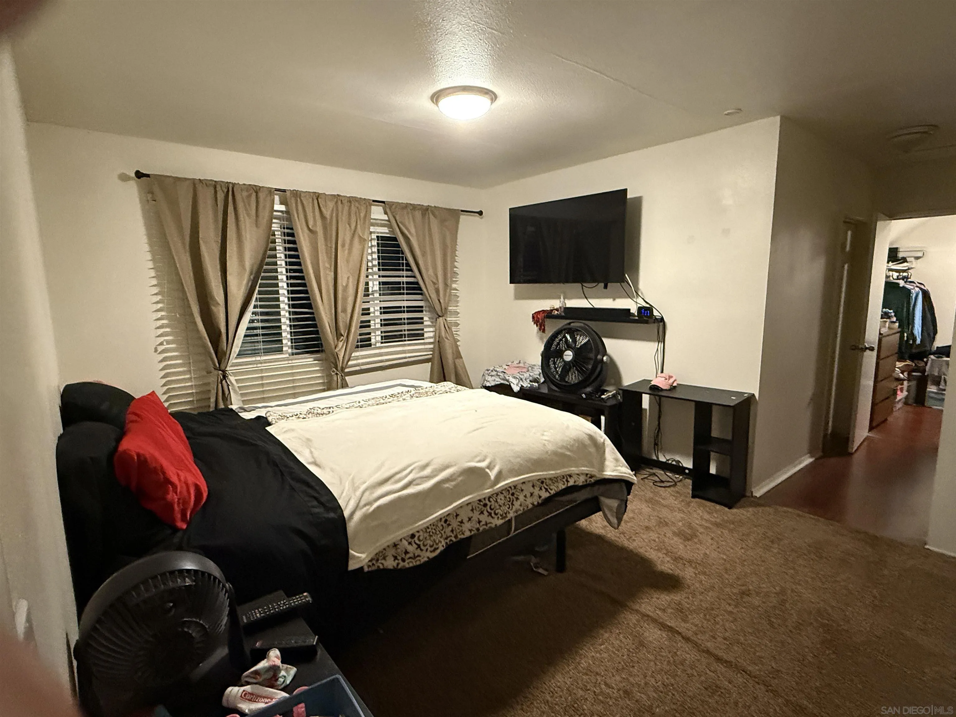 https://cdn.realtyfeed.com/cdn/127/260025236/a61fb83e1e96ef38efa2230cdf8a8844.webp