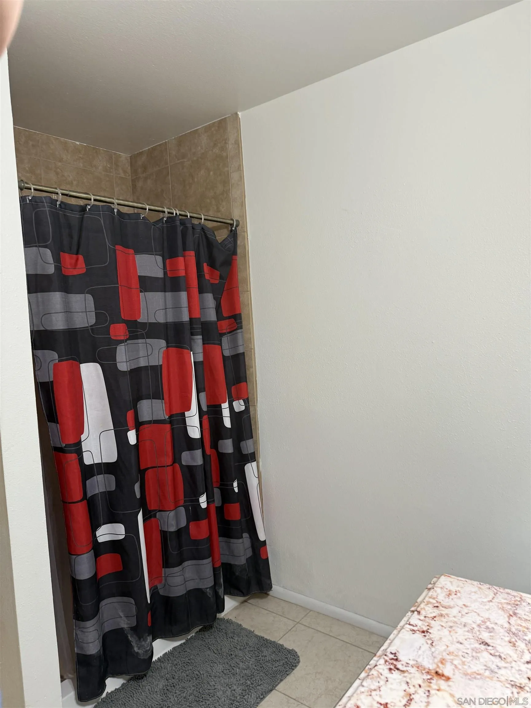 https://cdn.realtyfeed.com/cdn/127/260025236/ecf60af9d8d96c2d8e15c407462270d5.webp