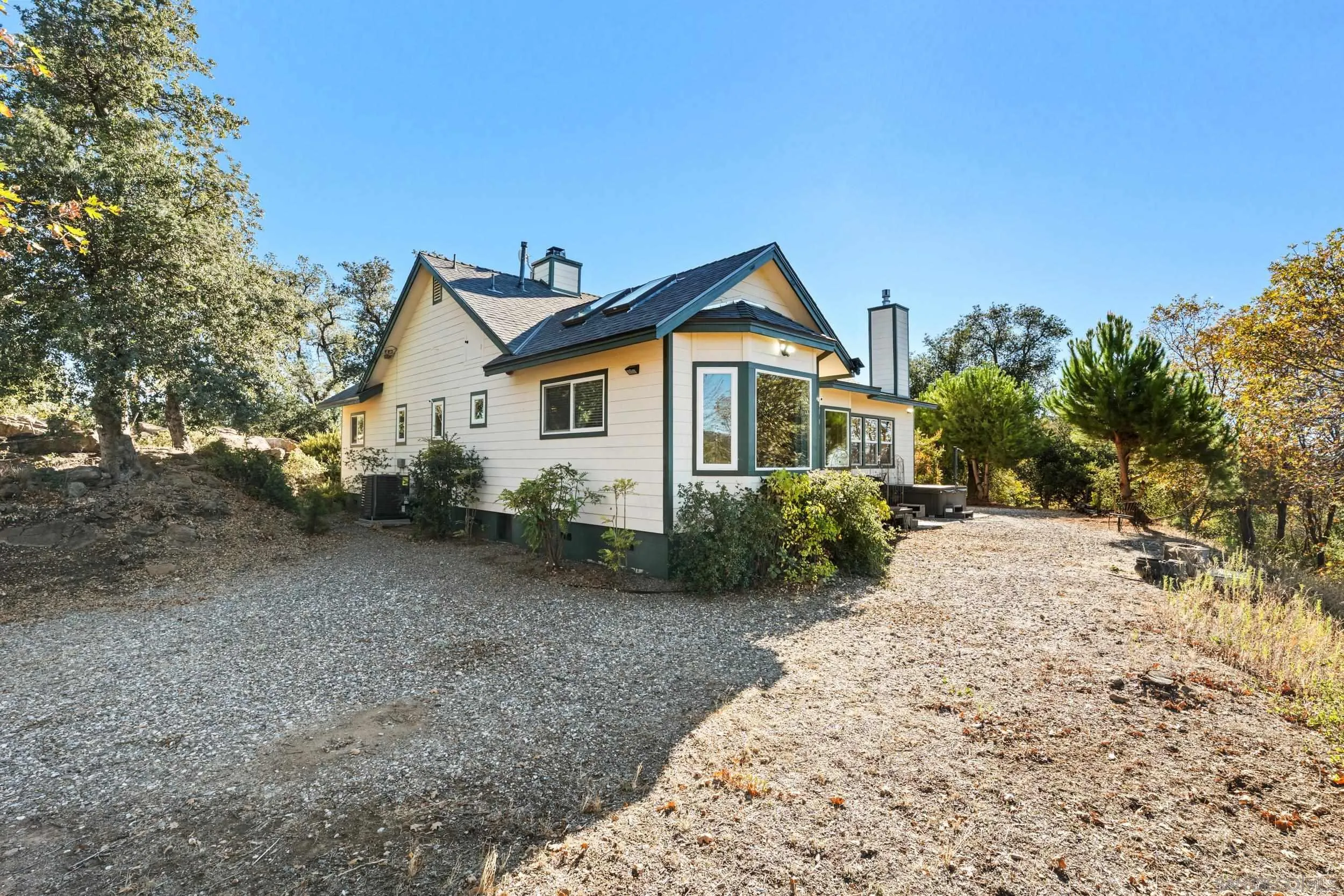 https://cdn.realtyfeed.com/cdn/127/260025238/020eebcc73a66d31ab31e29e1a2d64f8.webp