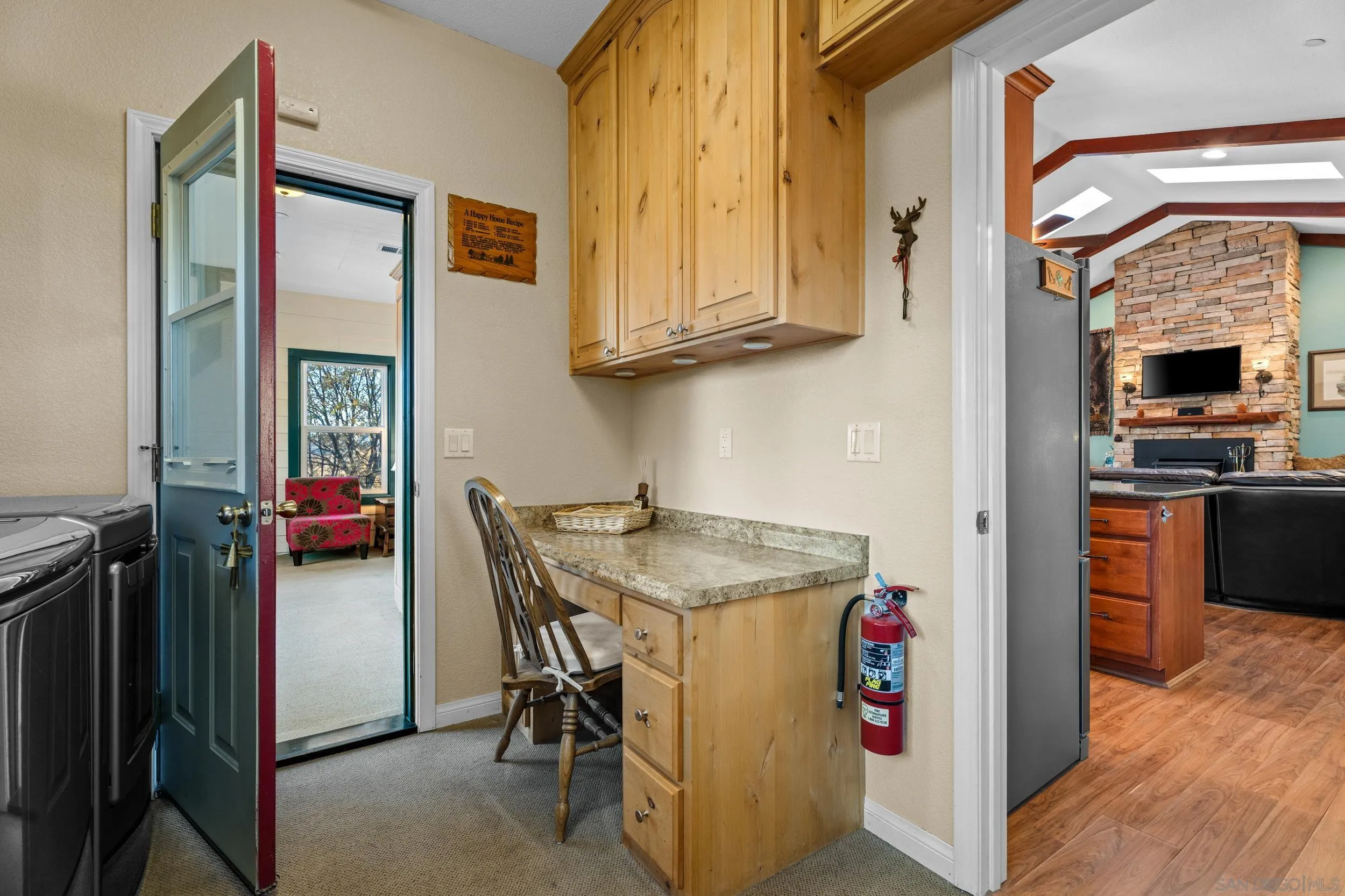 https://cdn.realtyfeed.com/cdn/127/260025238/14c99bfb9a39d653e44d9935c13db15e.webp