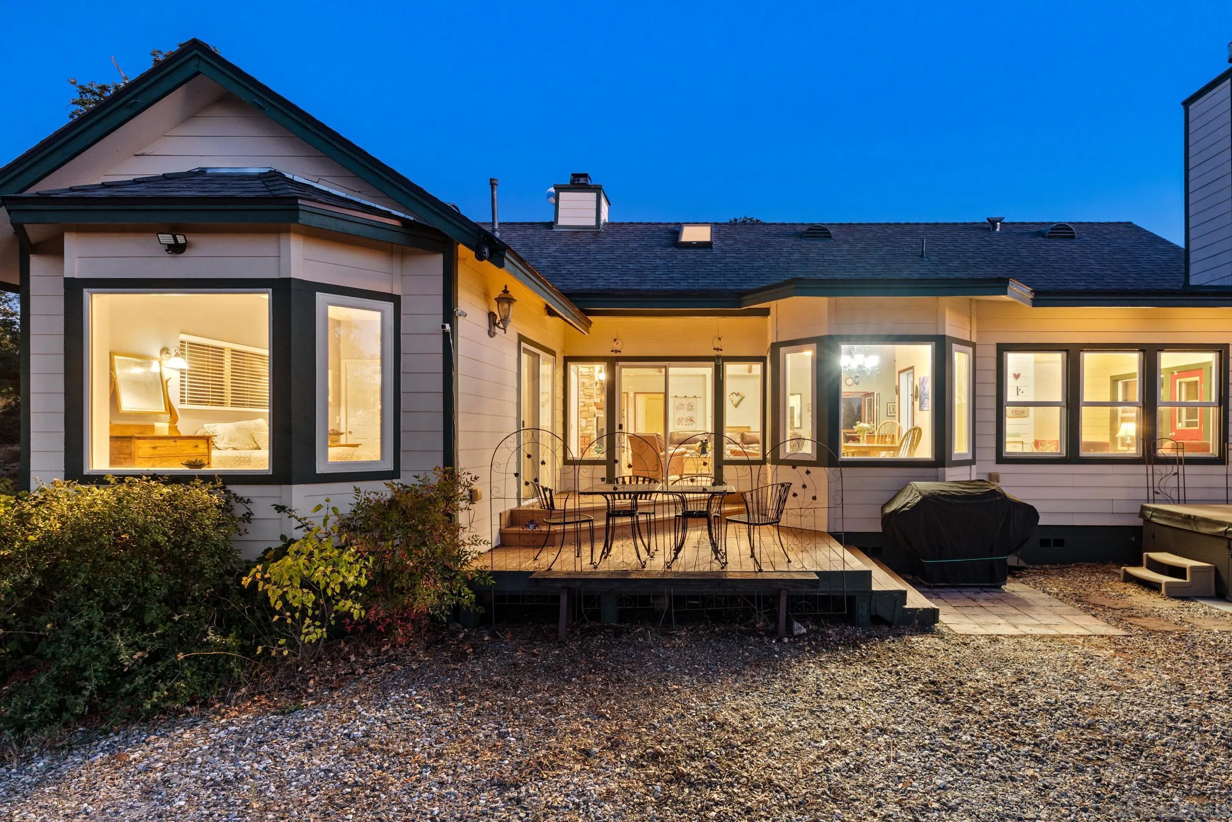 https://cdn.realtyfeed.com/cdn/127/260025238/1e12c3d9313e5cccd2a59895bd7f9b21.webp