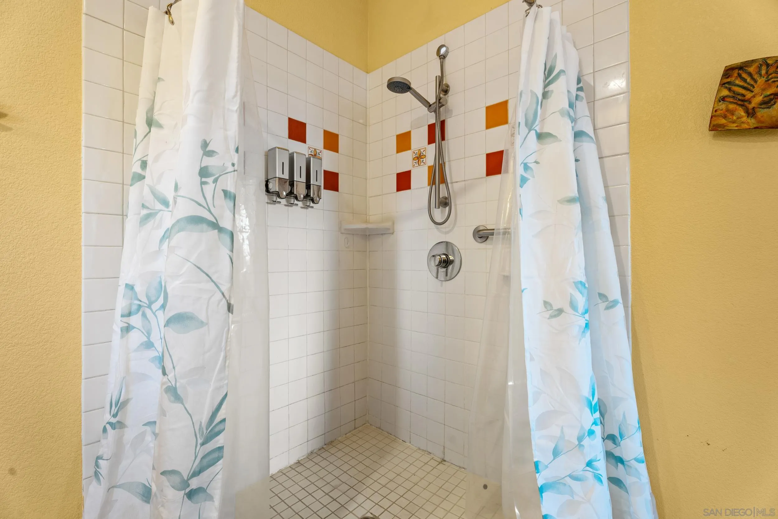 https://cdn.realtyfeed.com/cdn/127/260025238/3d3ab7716fca67059d6c9842eb83cd79.webp