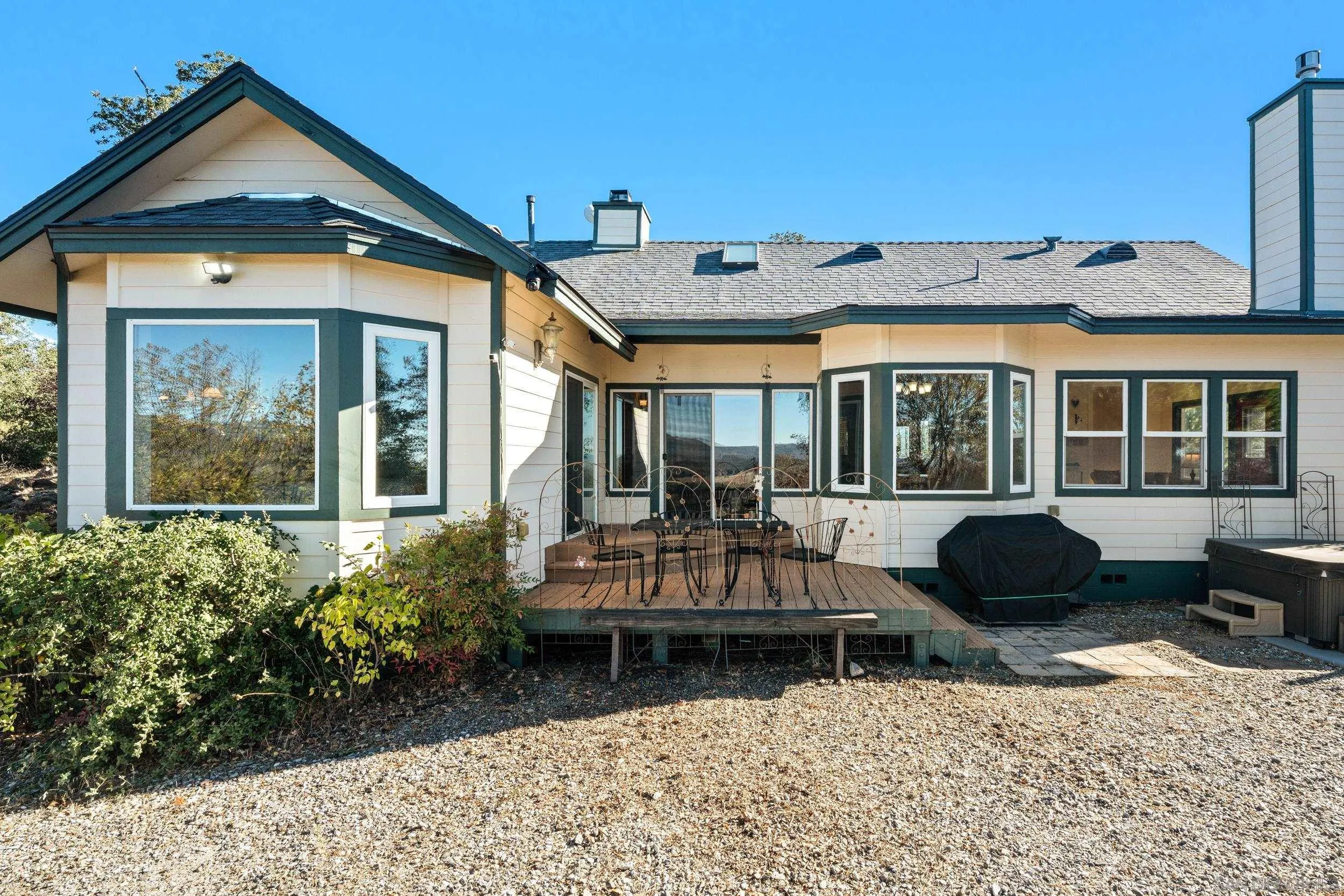 https://cdn.realtyfeed.com/cdn/127/260025238/3e4ff549eb6f99d57a07a6aaaf01b80c.webp