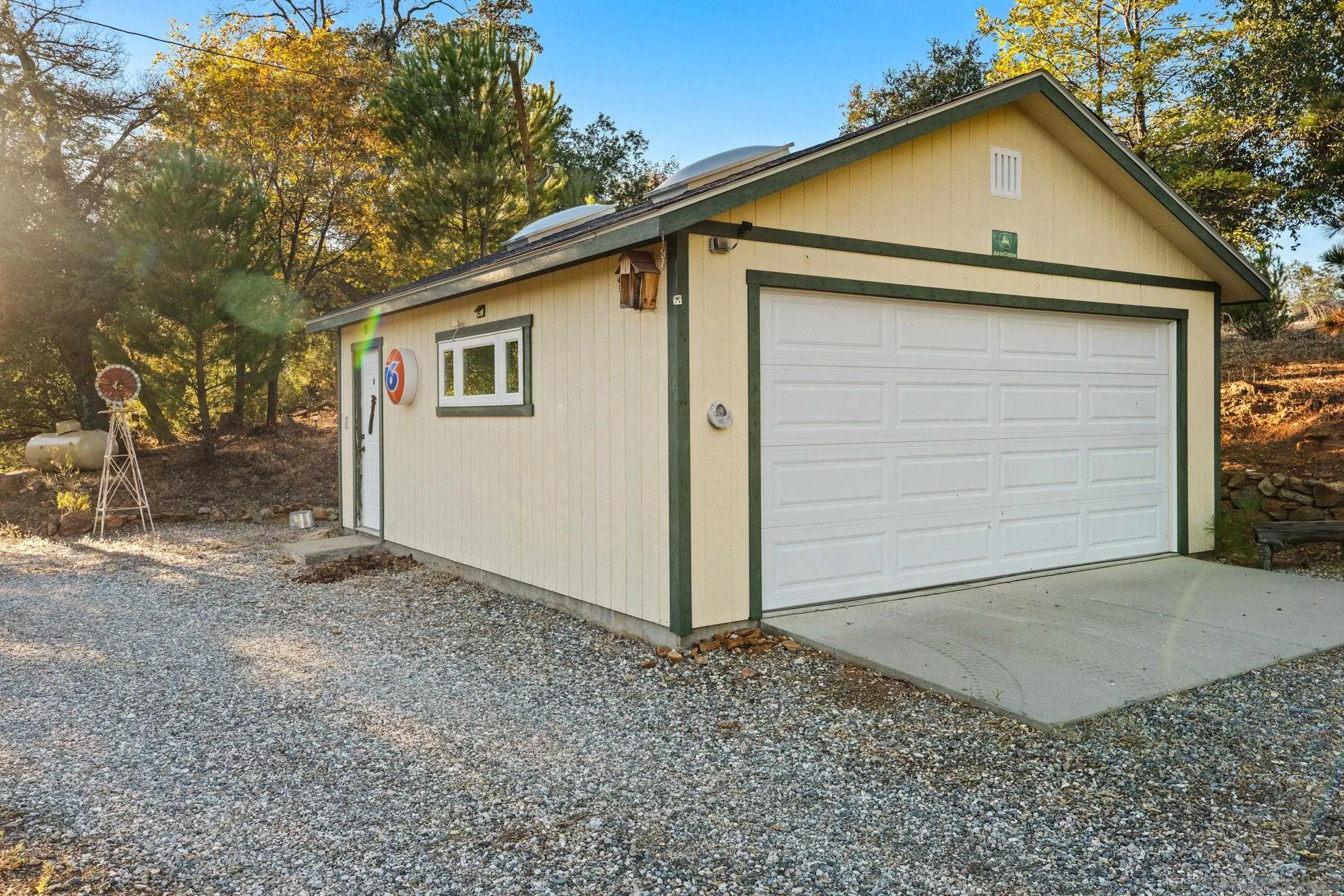 https://cdn.realtyfeed.com/cdn/127/260025238/6a4e4ffd1a99d2bdc6283042f38e56c0.webp