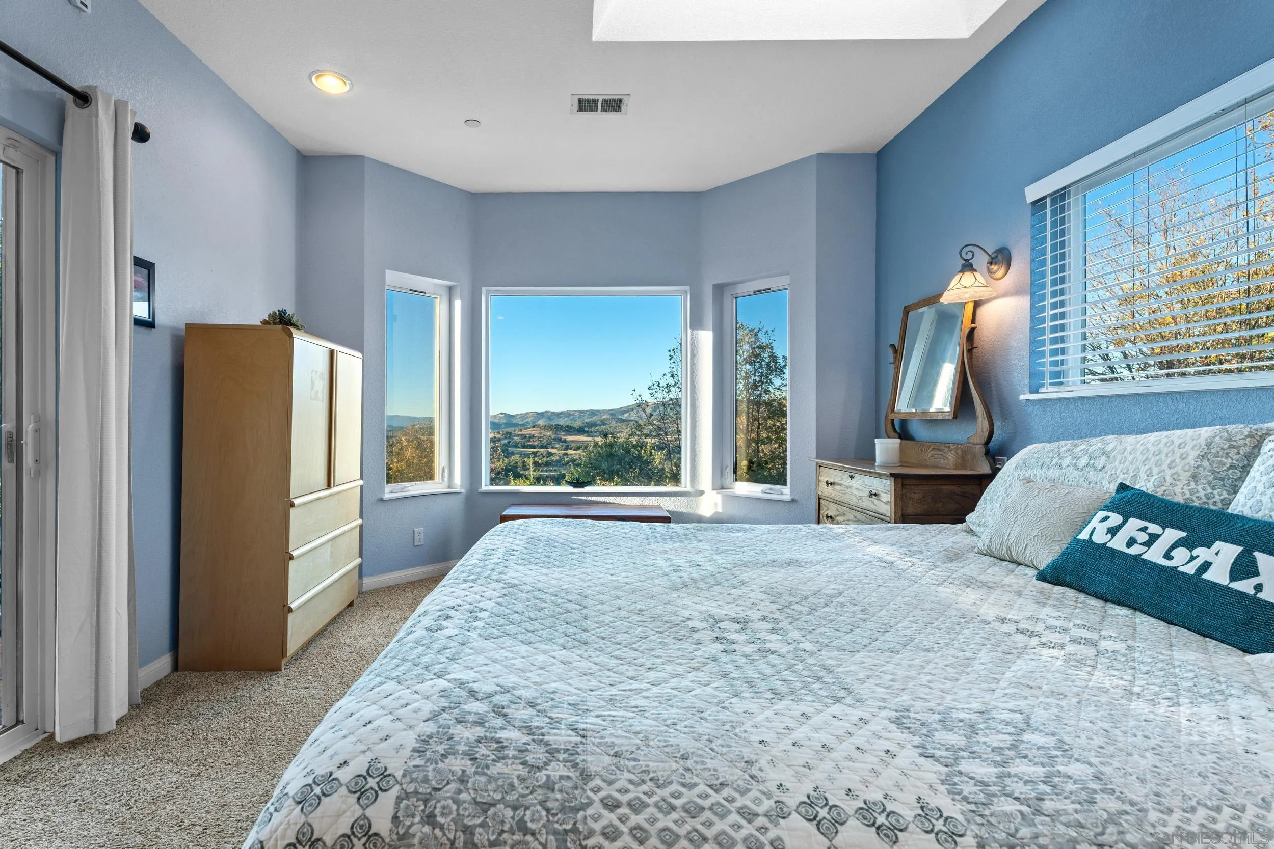 https://cdn.realtyfeed.com/cdn/127/260025238/cc3c7a79fa3c6cef4f50ebe0fab91e96.webp