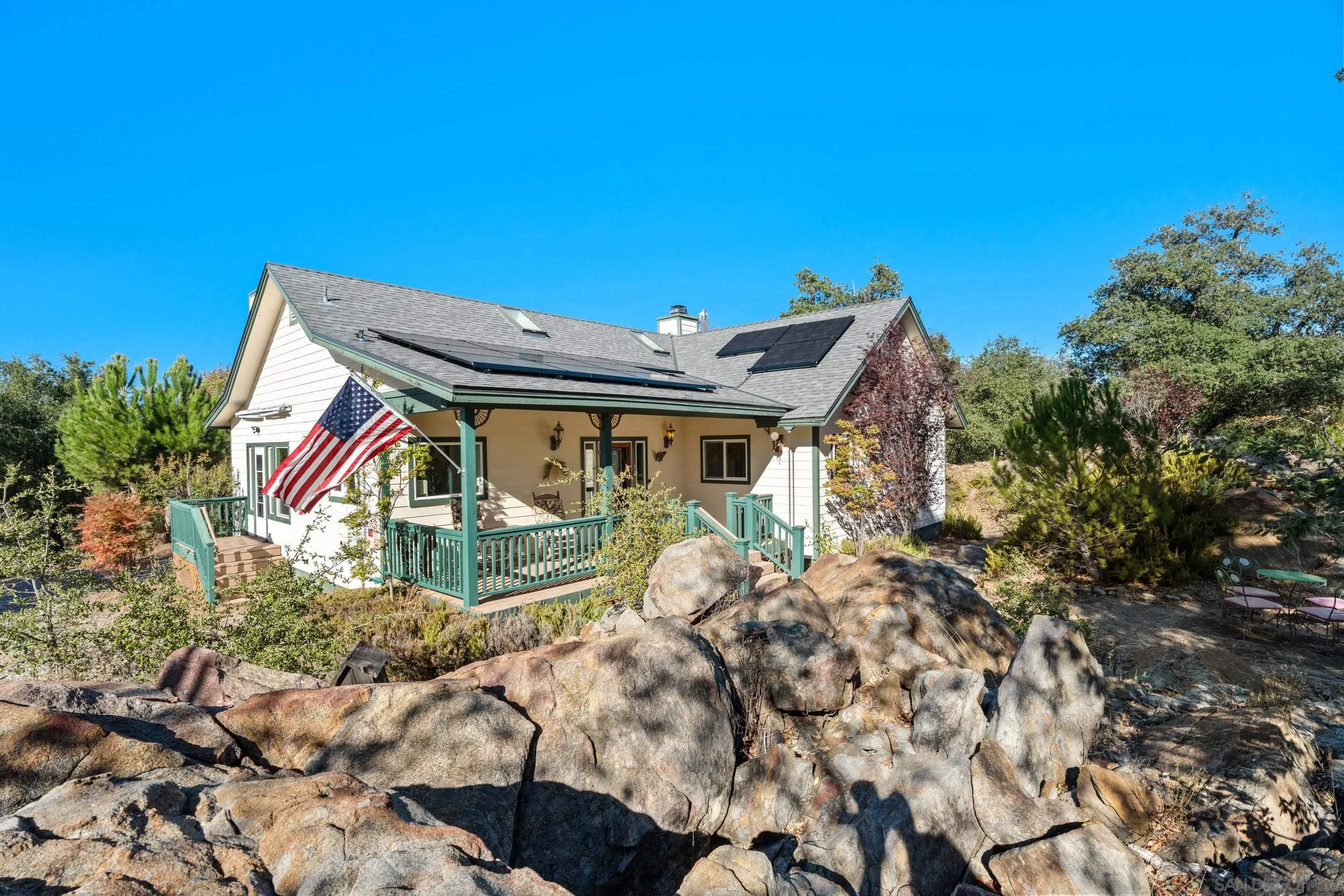 https://cdn.realtyfeed.com/cdn/127/260025238/e8f0735bfd74035e9e1da592749e130c.webp