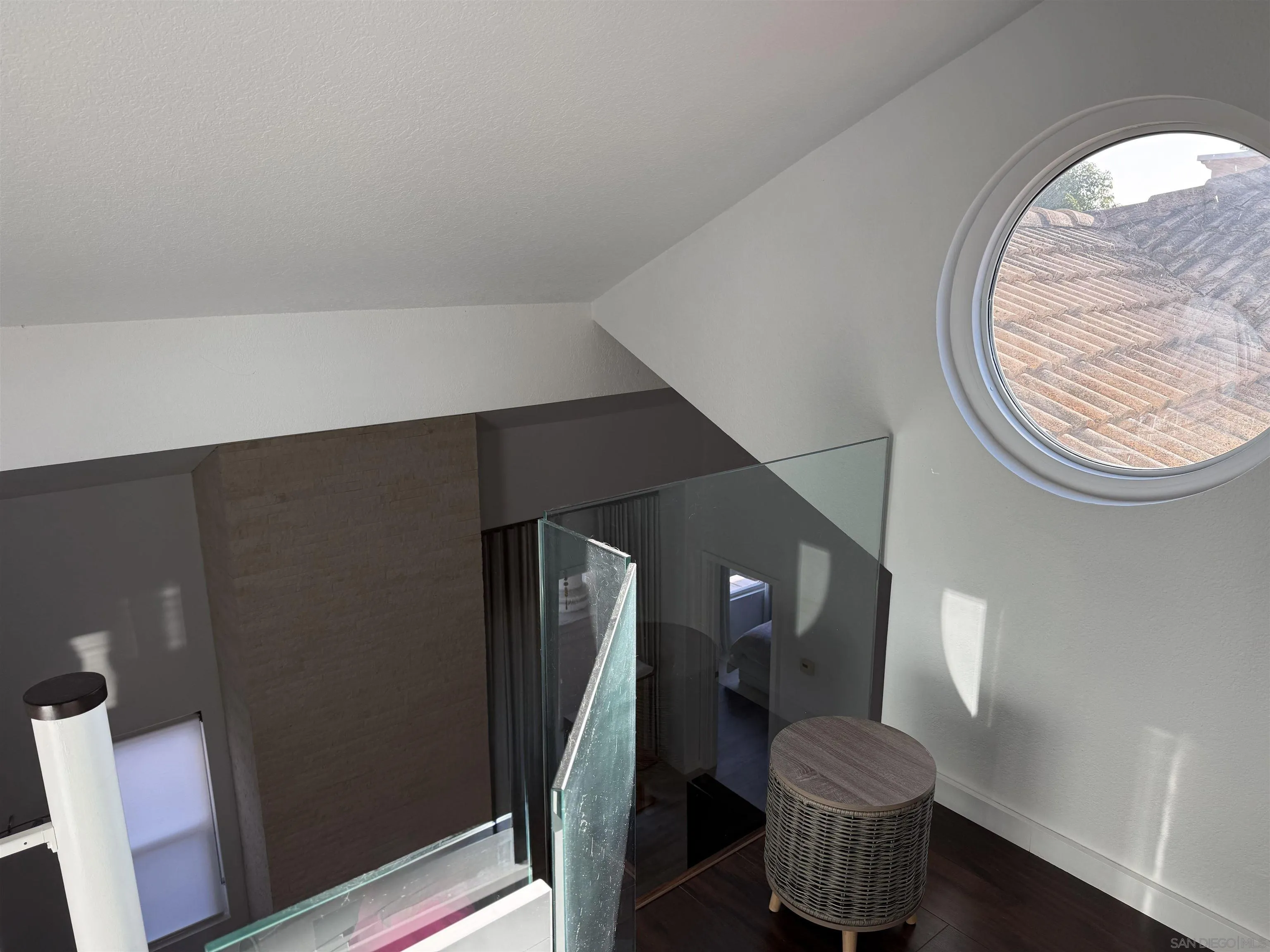 https://cdn.realtyfeed.com/cdn/127/260025241/7e381a4fe9d9329cd57fa294d649eb4b.webp