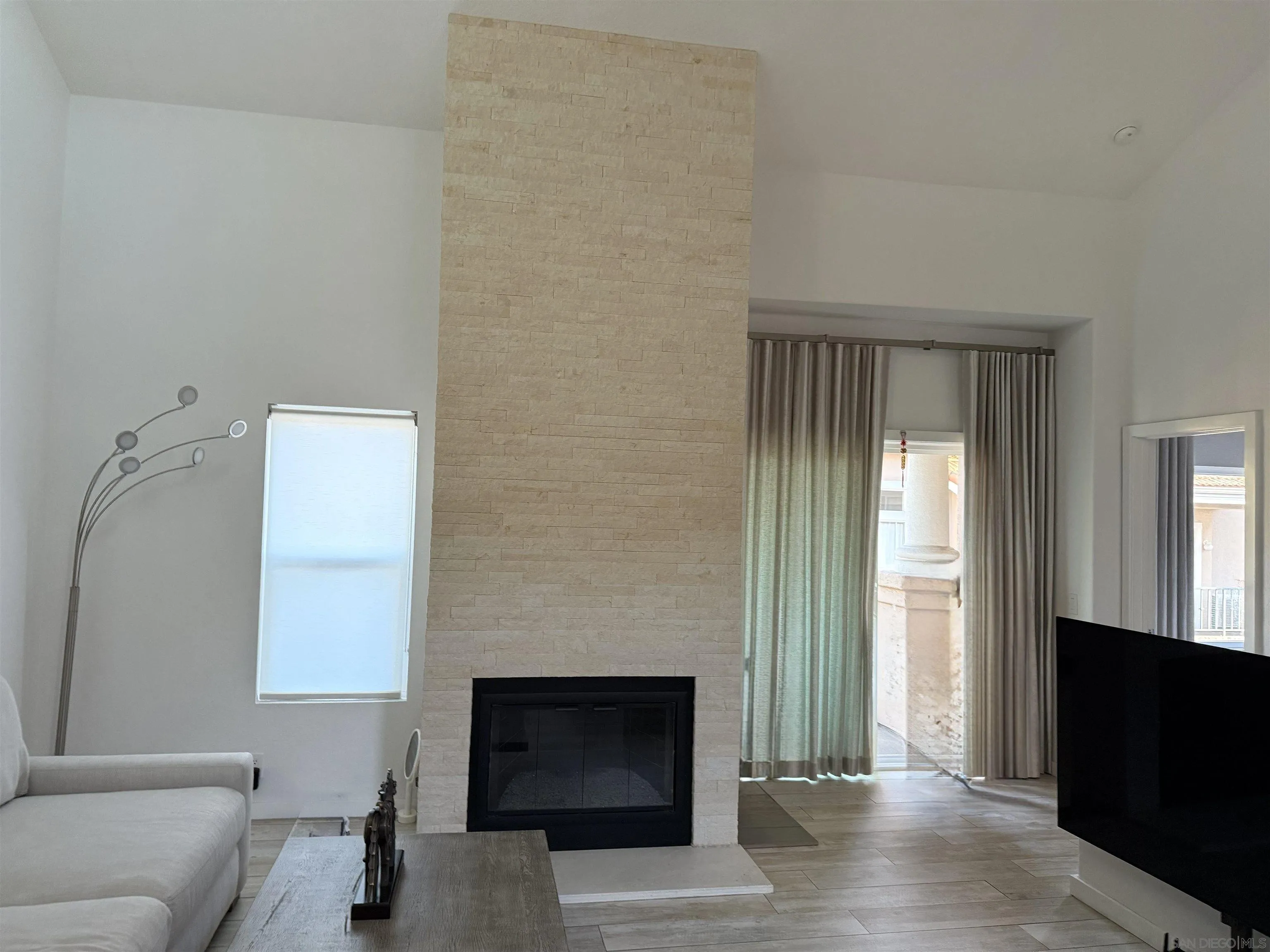 https://cdn.realtyfeed.com/cdn/127/260025241/ae2e9a665f7bf6cccc355386348559d8.webp