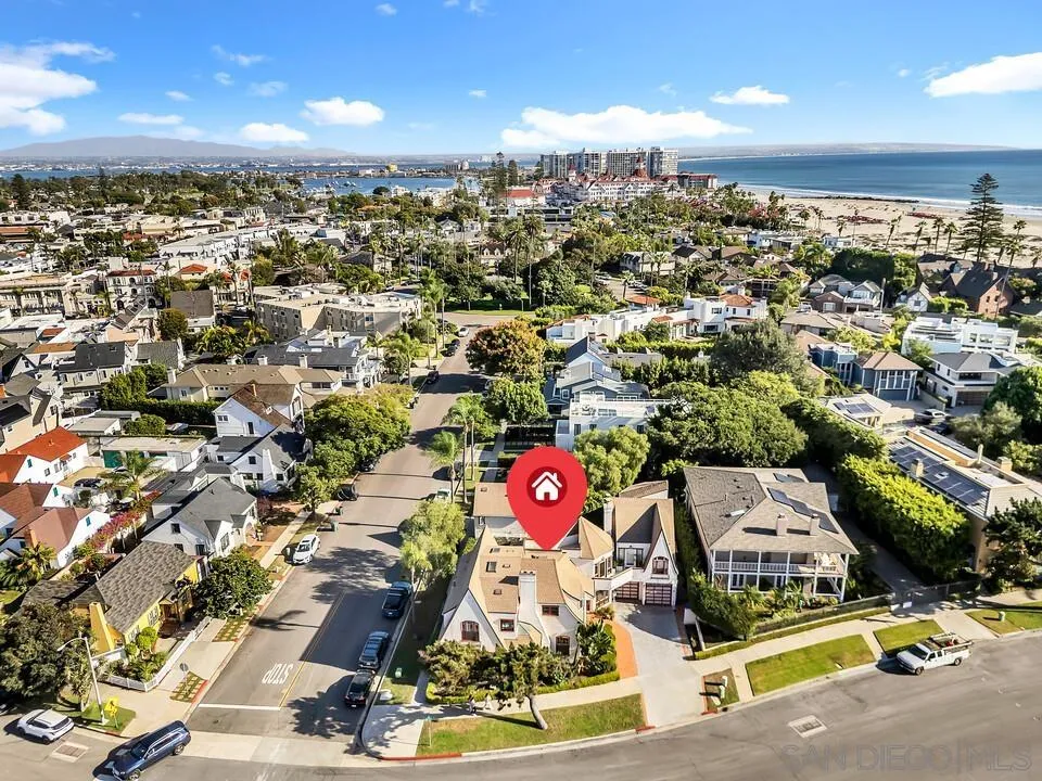 https://cdn.realtyfeed.com/cdn/127/260025242/0442201727ead82c826bf7f4f4ade974.webp